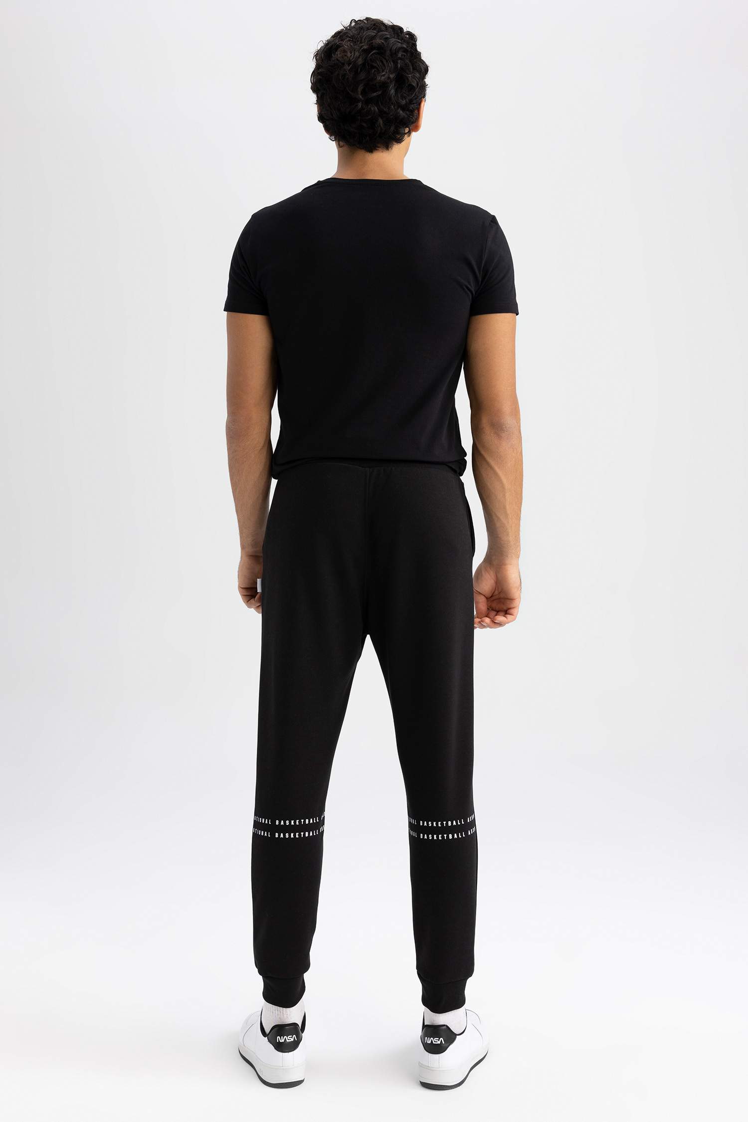 DeFactoFit NBA Slim Fit Beli Bağcıklı Lastikli Paça Ağır Kumaş Jogger Eşofman Altı