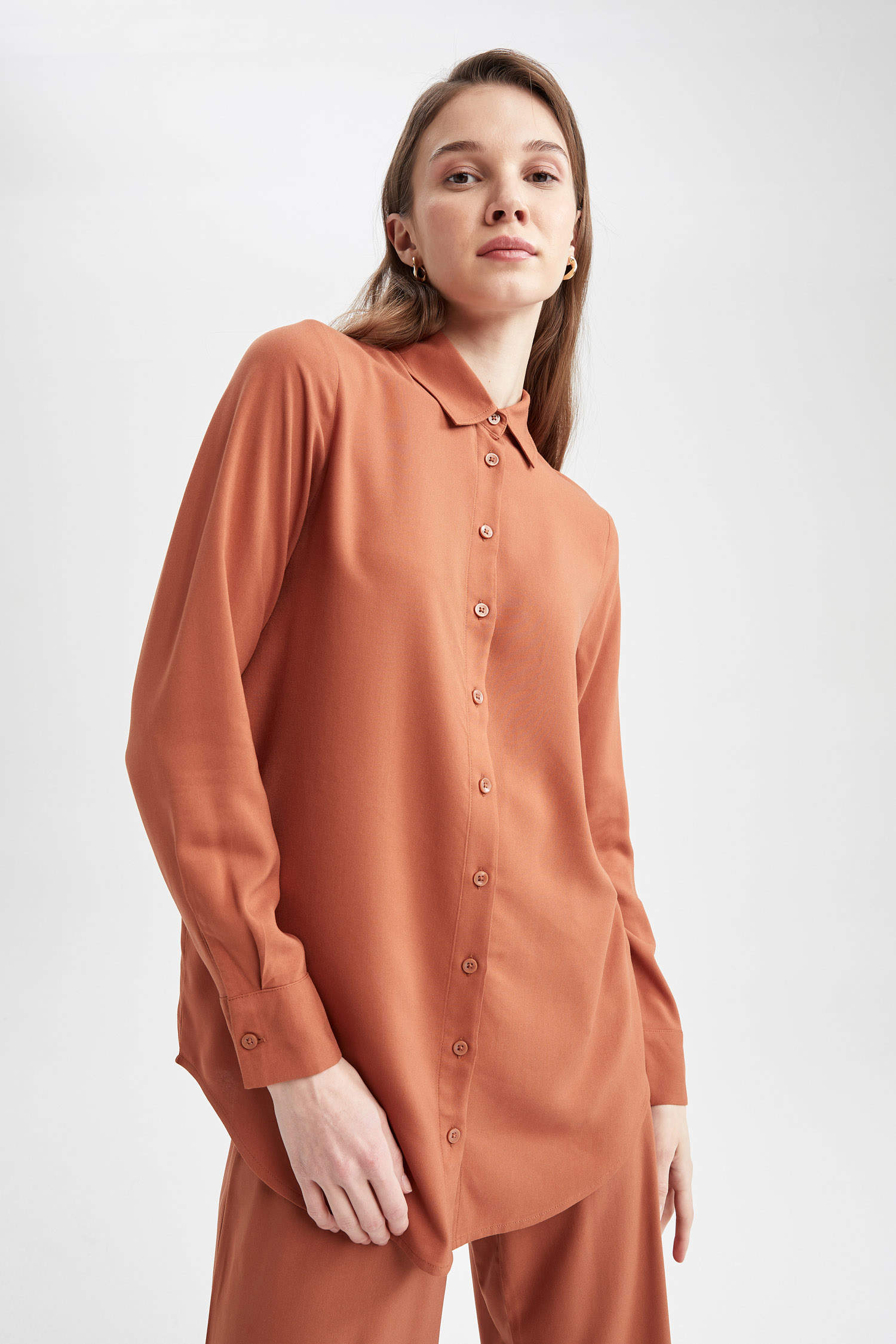 Defacto Regular Fit Basic Uzun Kollu Gömlek Tunik. 1