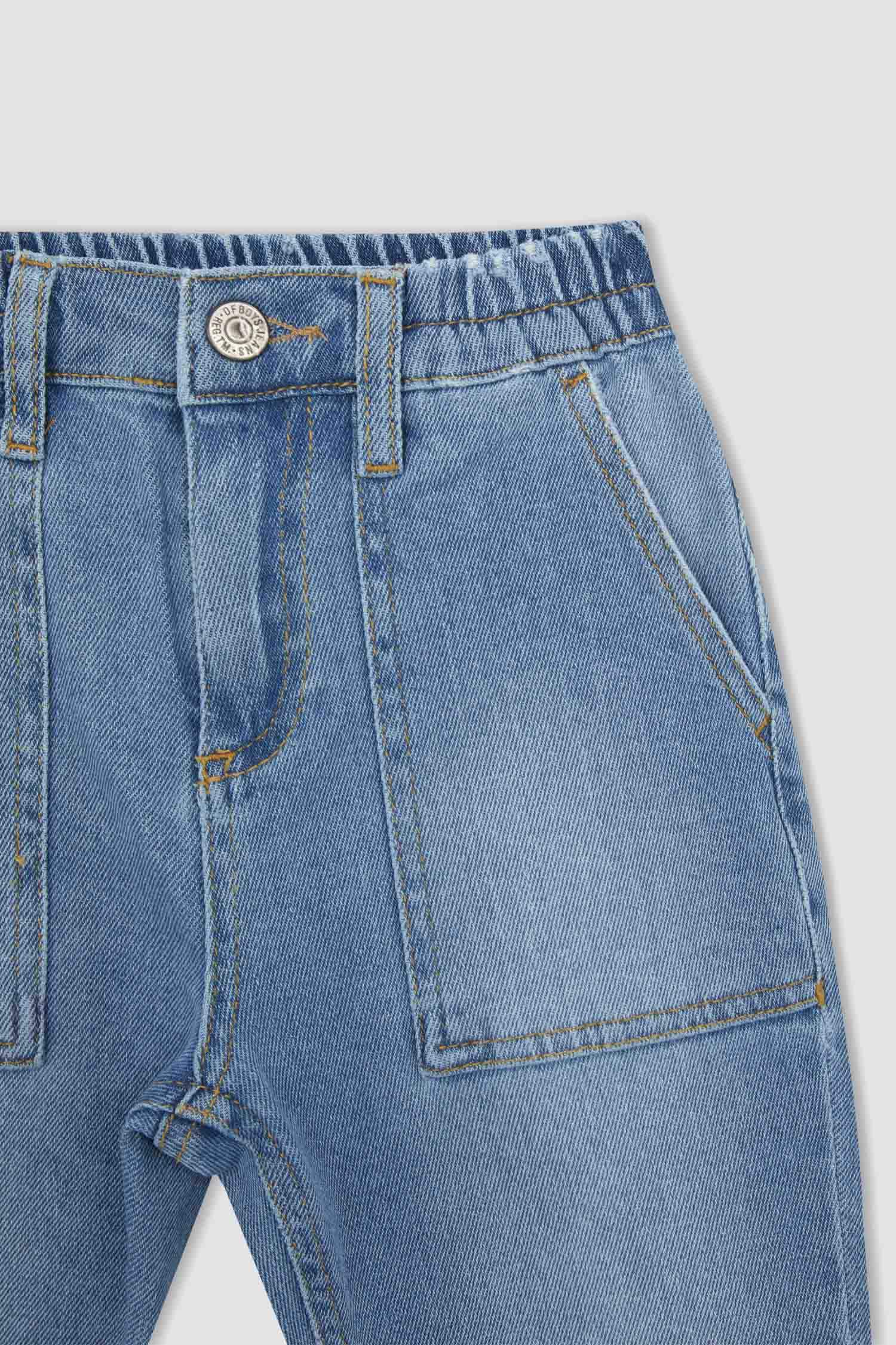 Джинсы свободного кроя с эластичным поясом для мальчиков