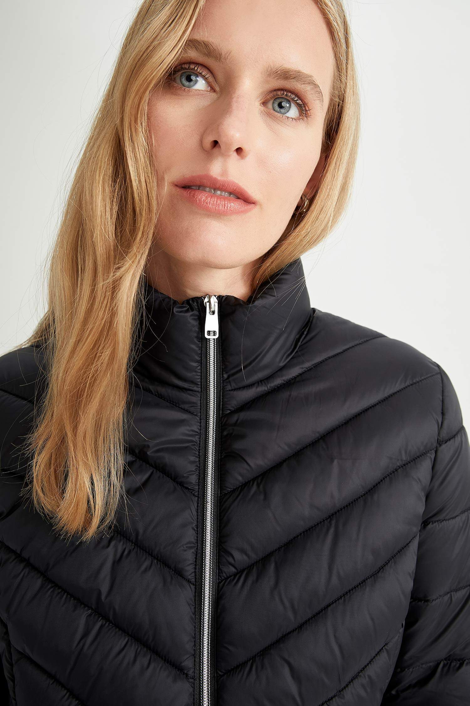 Куртка стандартного кроя для женщин