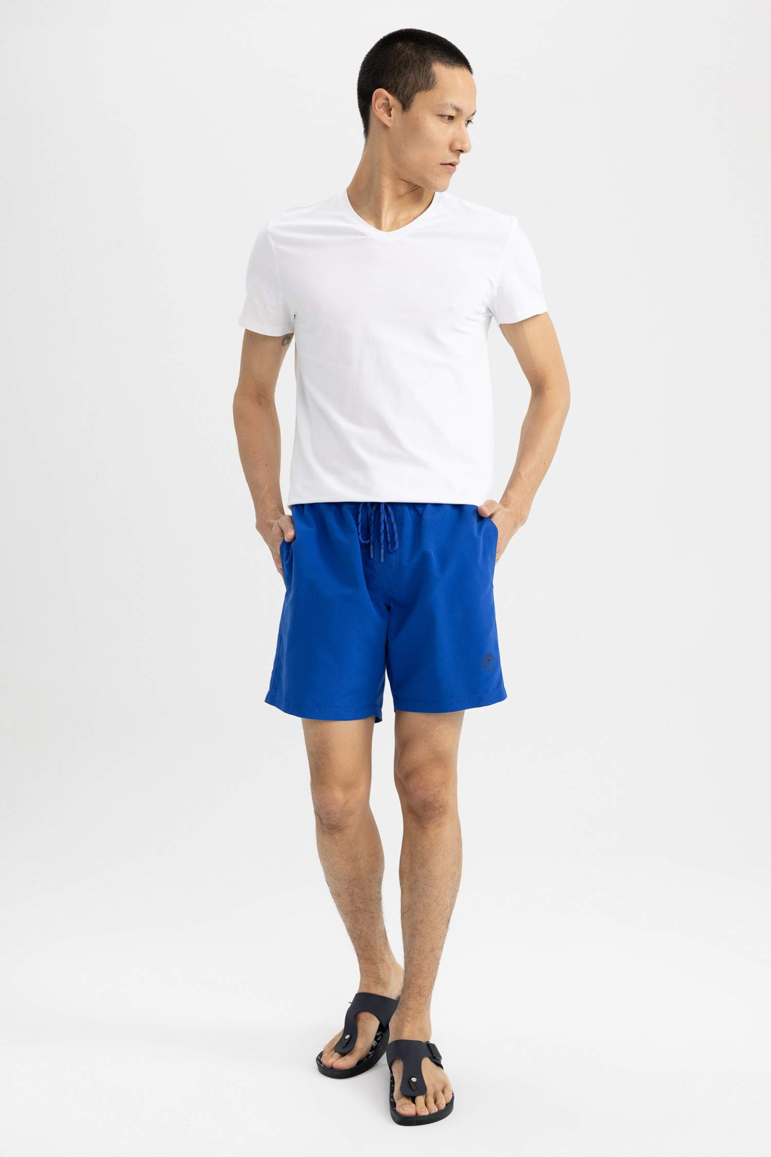 شورت بحر بيزك قصة عادية