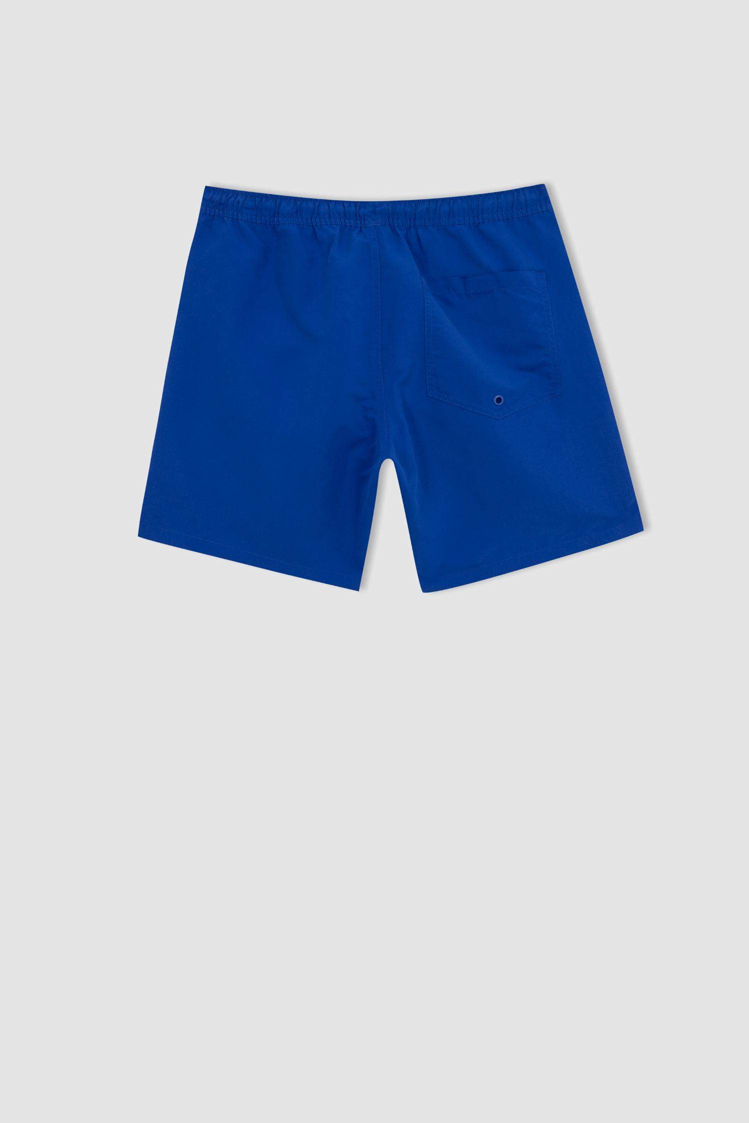 شورت بحر بيزك قصة عادية