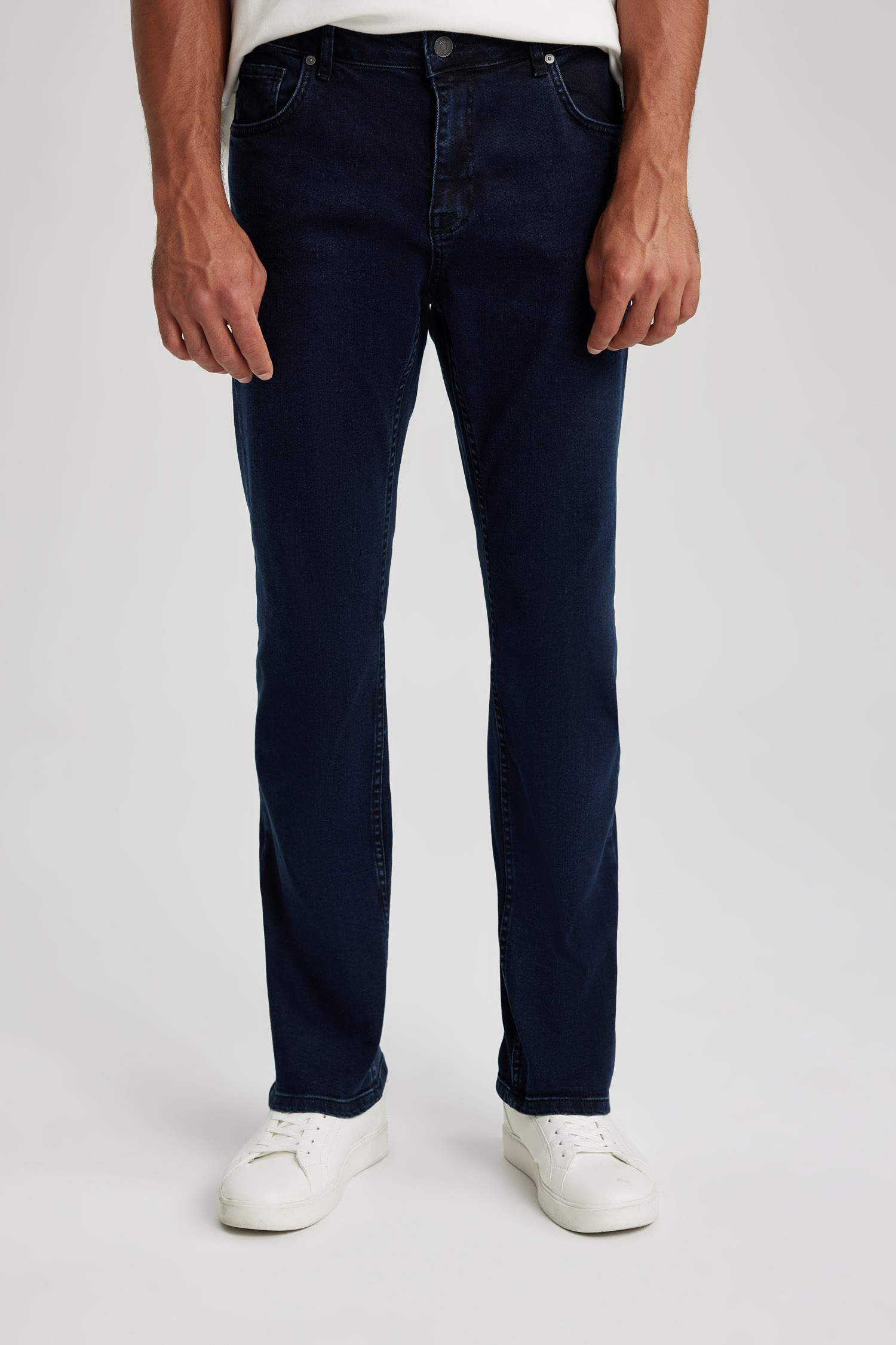 Indigo MAN Sergio Regular Fit Jean Pants 2828625 | DeFacto