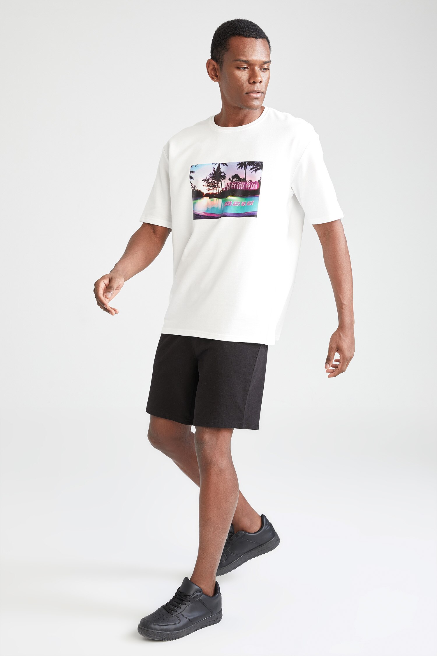 T-shirt Homme Uni 100% Coton Avec Poche Avant - Manches Courtes, Col Ras Du Cou - Marque Crazy Girl