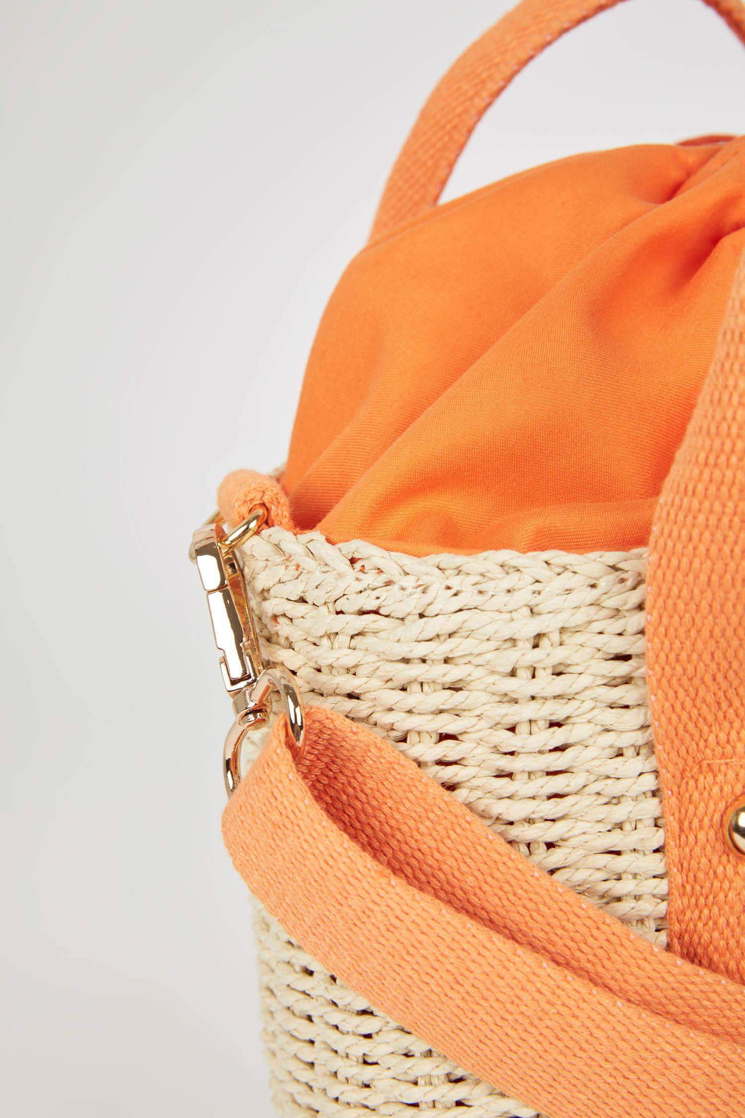 Соломенная сумка для женщин