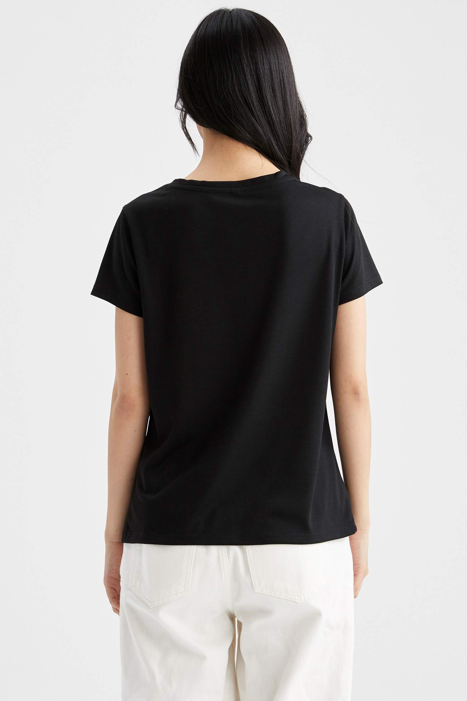 Black WOMAN Relax Fit Short Sleeve T-Shirt 2376376 | DeFacto