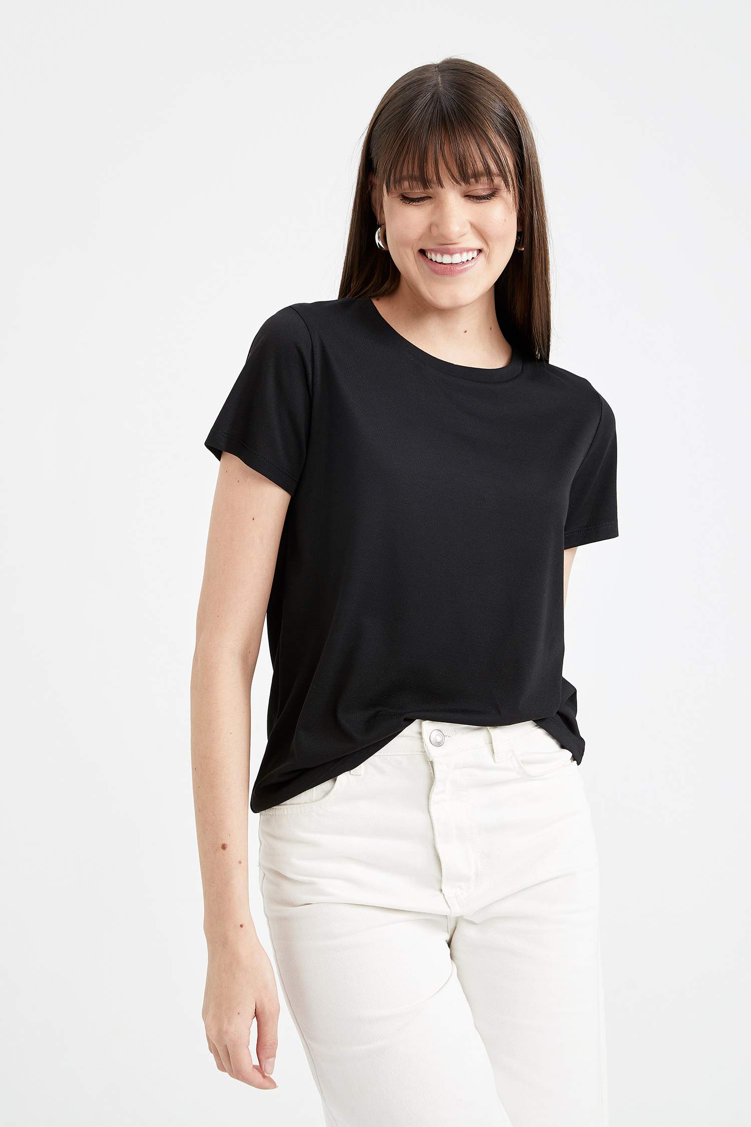 Regular Fit Bisiklet Yaka Basic Kısa Kollu Tişört