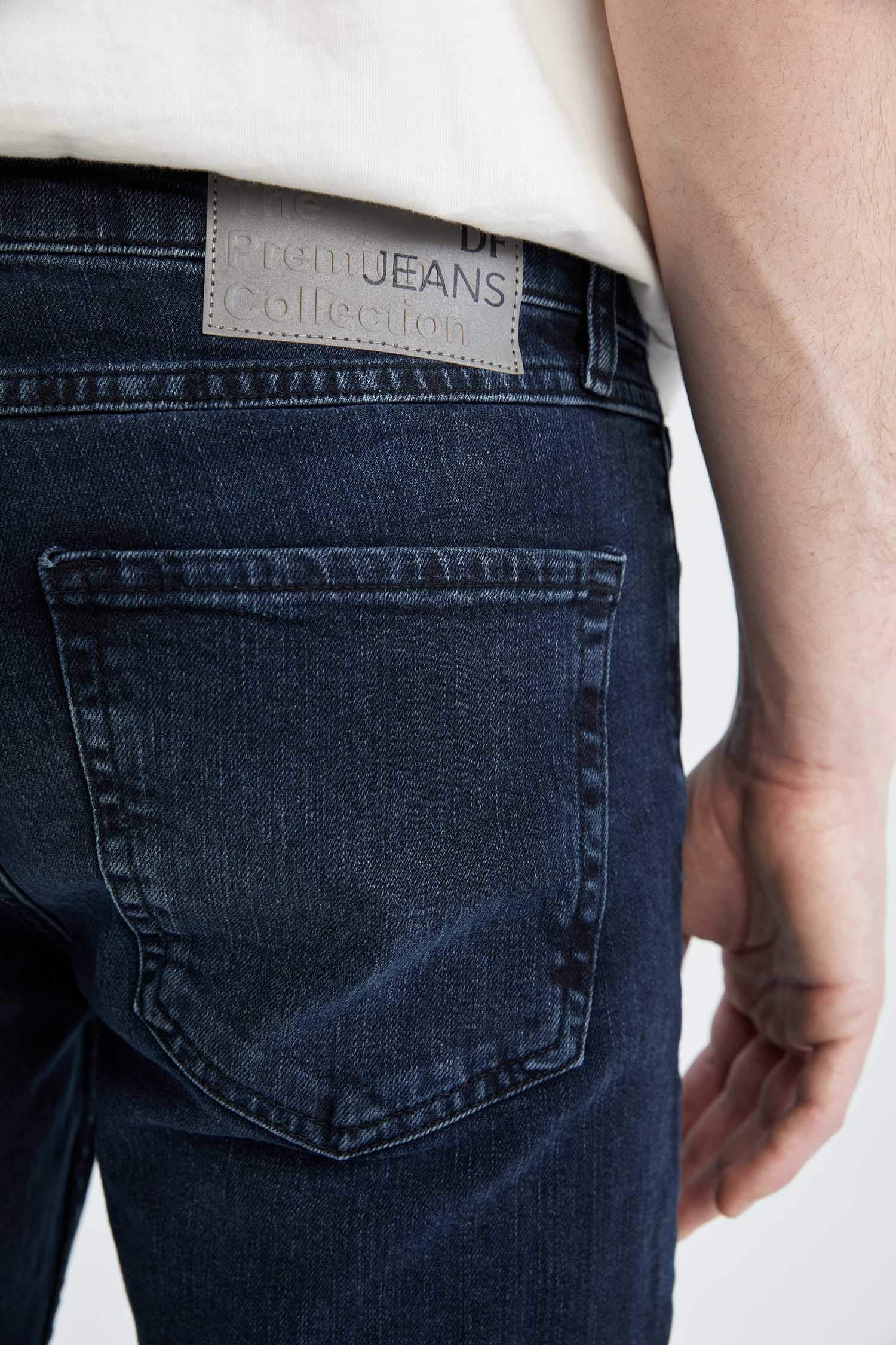Indigo Man Regular Comfort Fit Jeans 2447466 | DeFacto