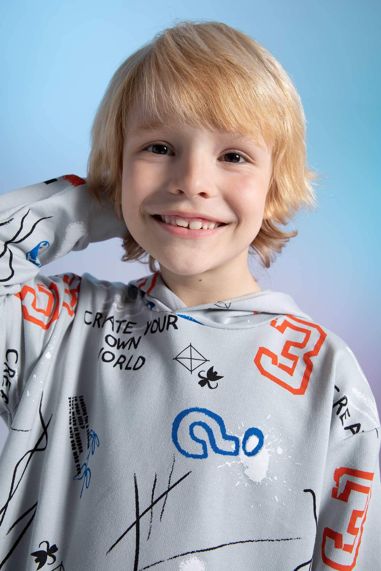 Erkek Çocuk Oversize Desenli Kapüşonlu Sweatshirt