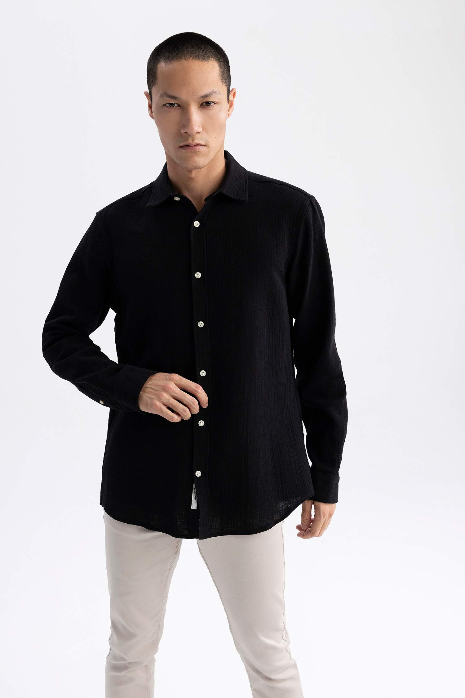 Chemise en coton à manches longues et à Col Polo Coupe moderne