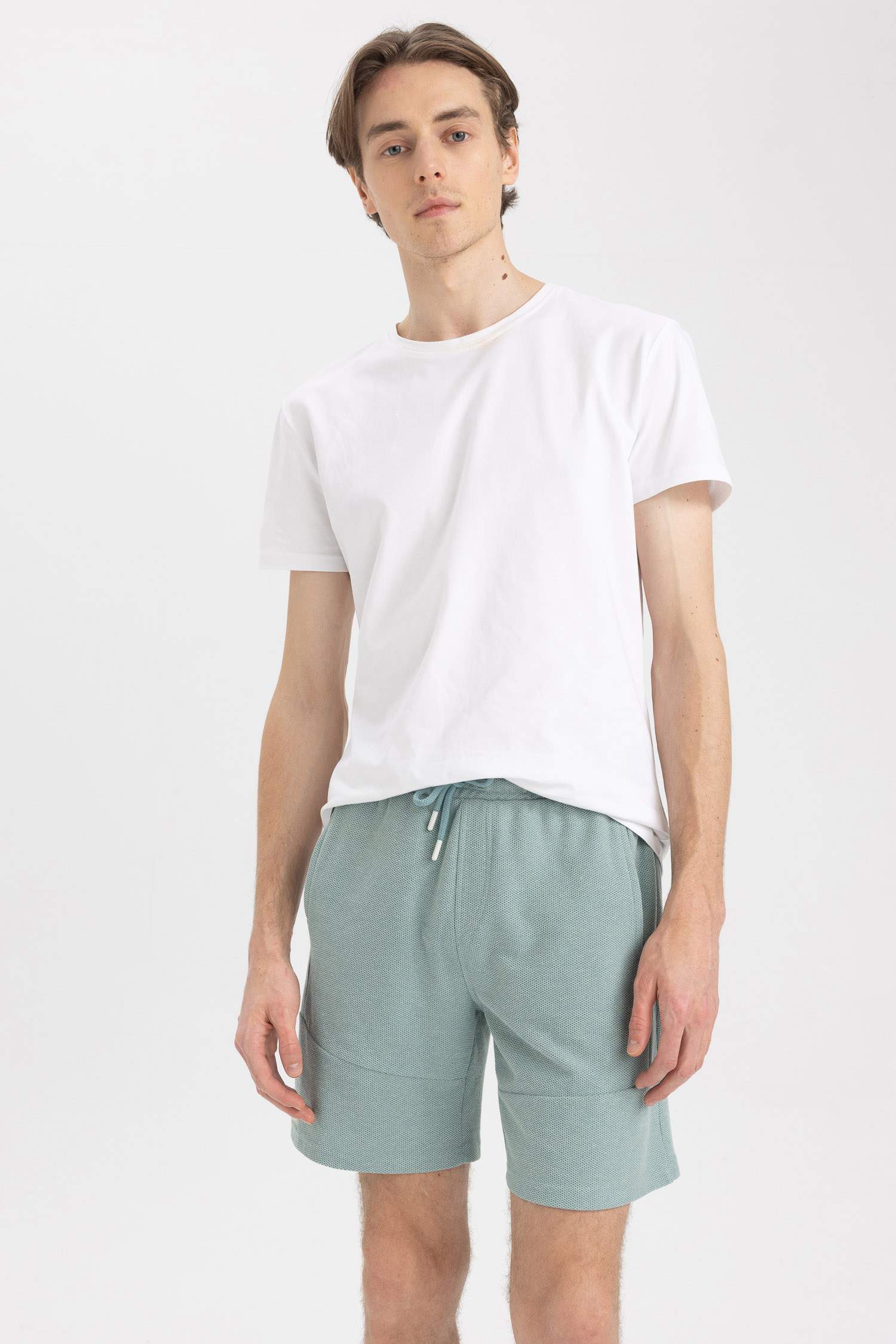 Slim Fit Slim Leg Shorts