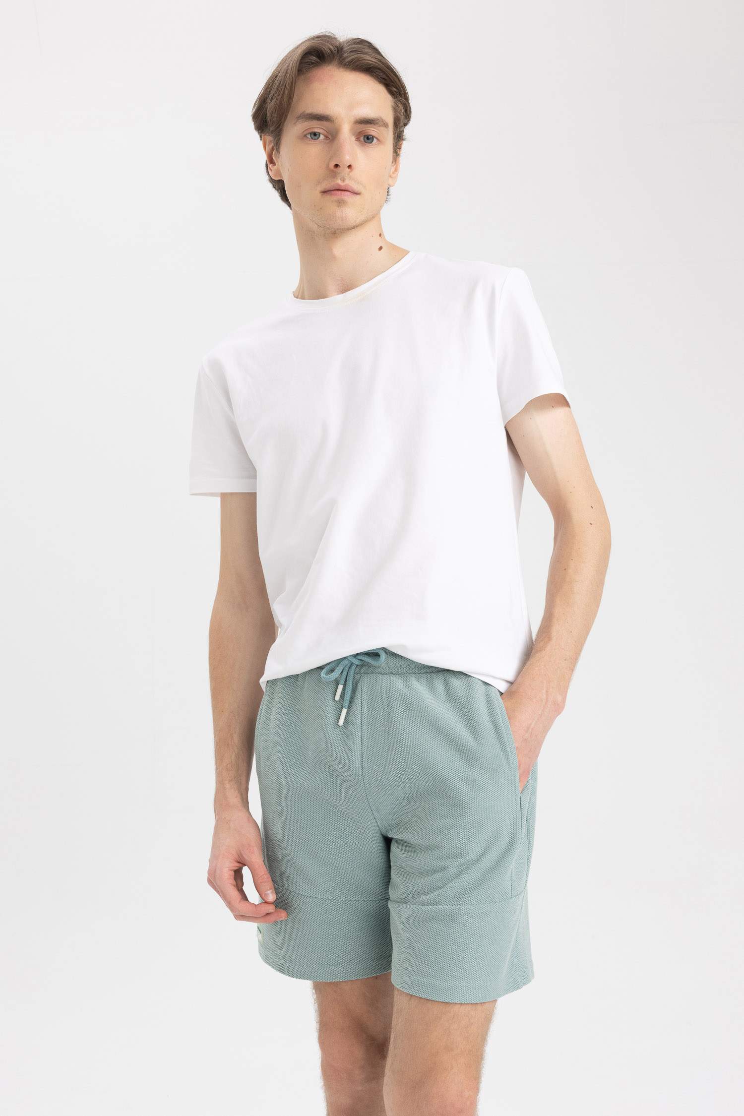 Slim Fit Slim Leg Shorts