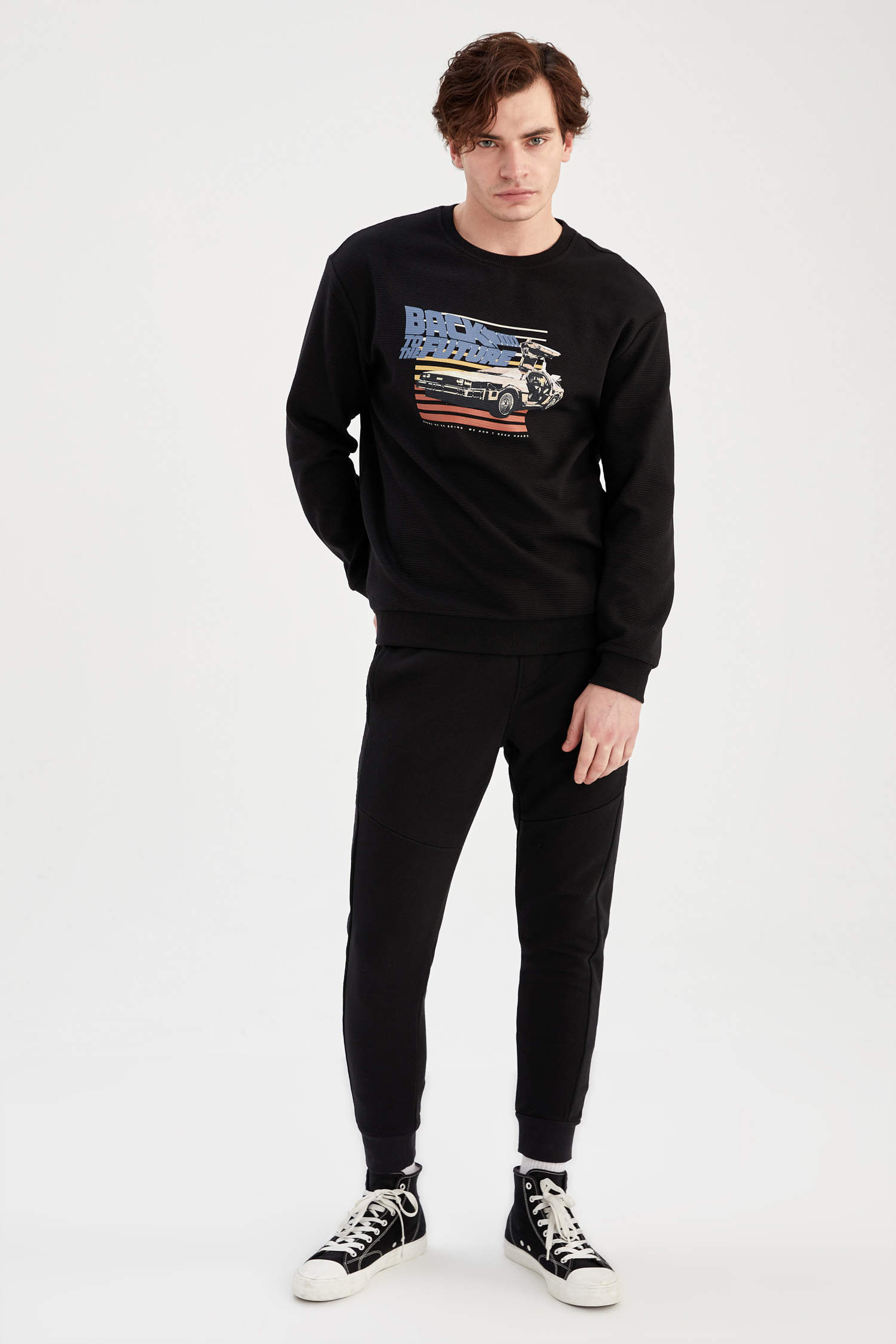 Defacto Back to the Future Relax Fit Bisiklet Yaka Sweatshirt. 2