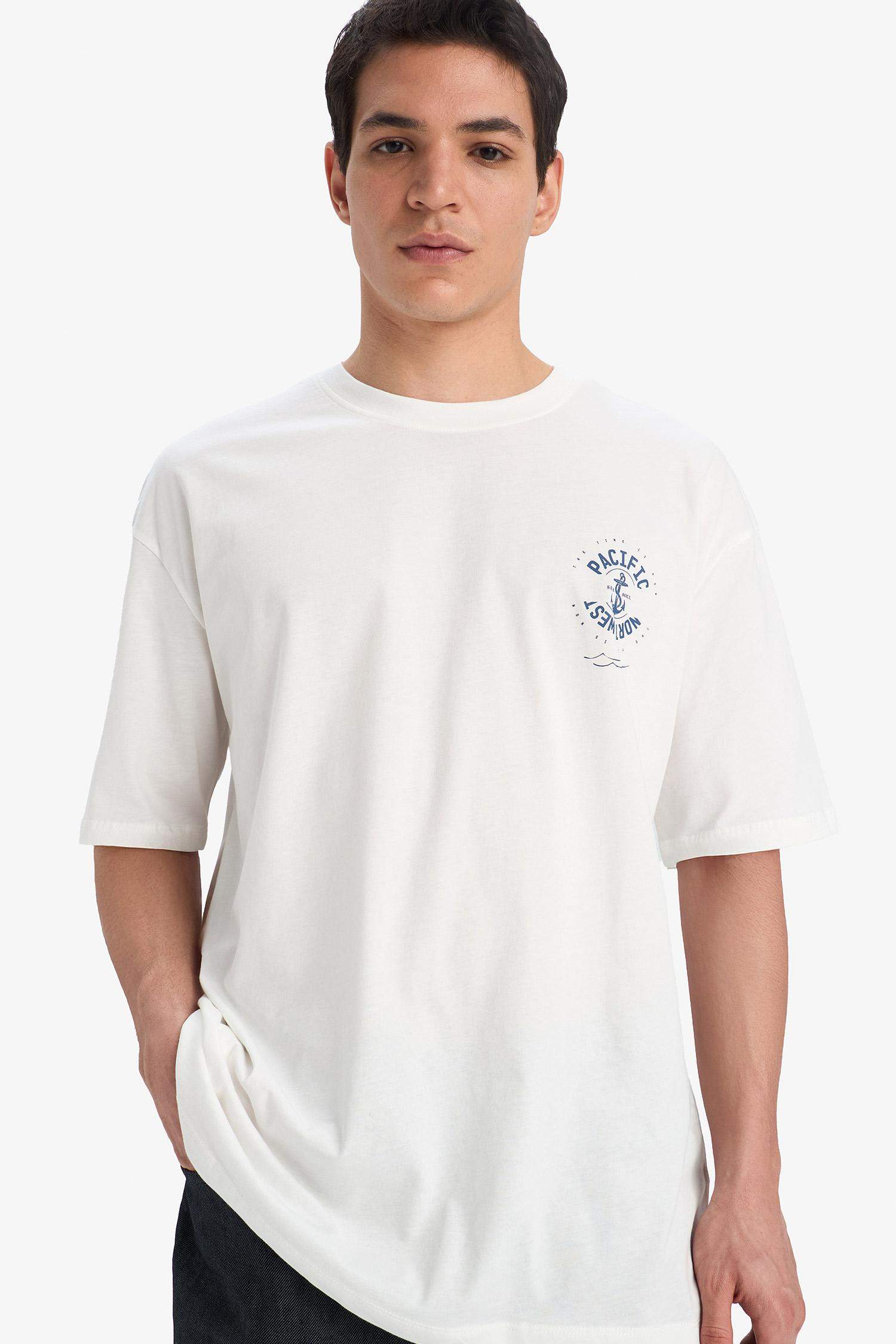 %100 Pamuk Oversize Geniş Kalıp Bisiklet Yaka Sırt Baskılı Kısa Kollu Tişört