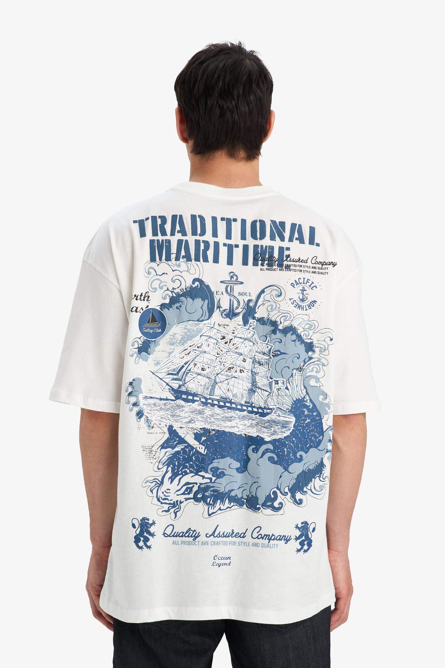 %100 Pamuk Oversize Geniş Kalıp Bisiklet Yaka Sırt Baskılı Kısa Kollu Tişört