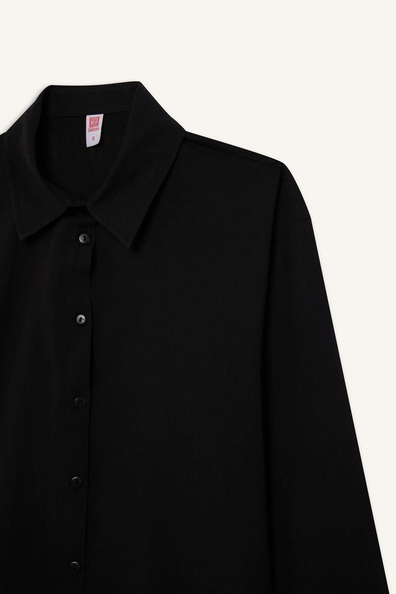 Fall in Love Regular Fit Beach Shirt