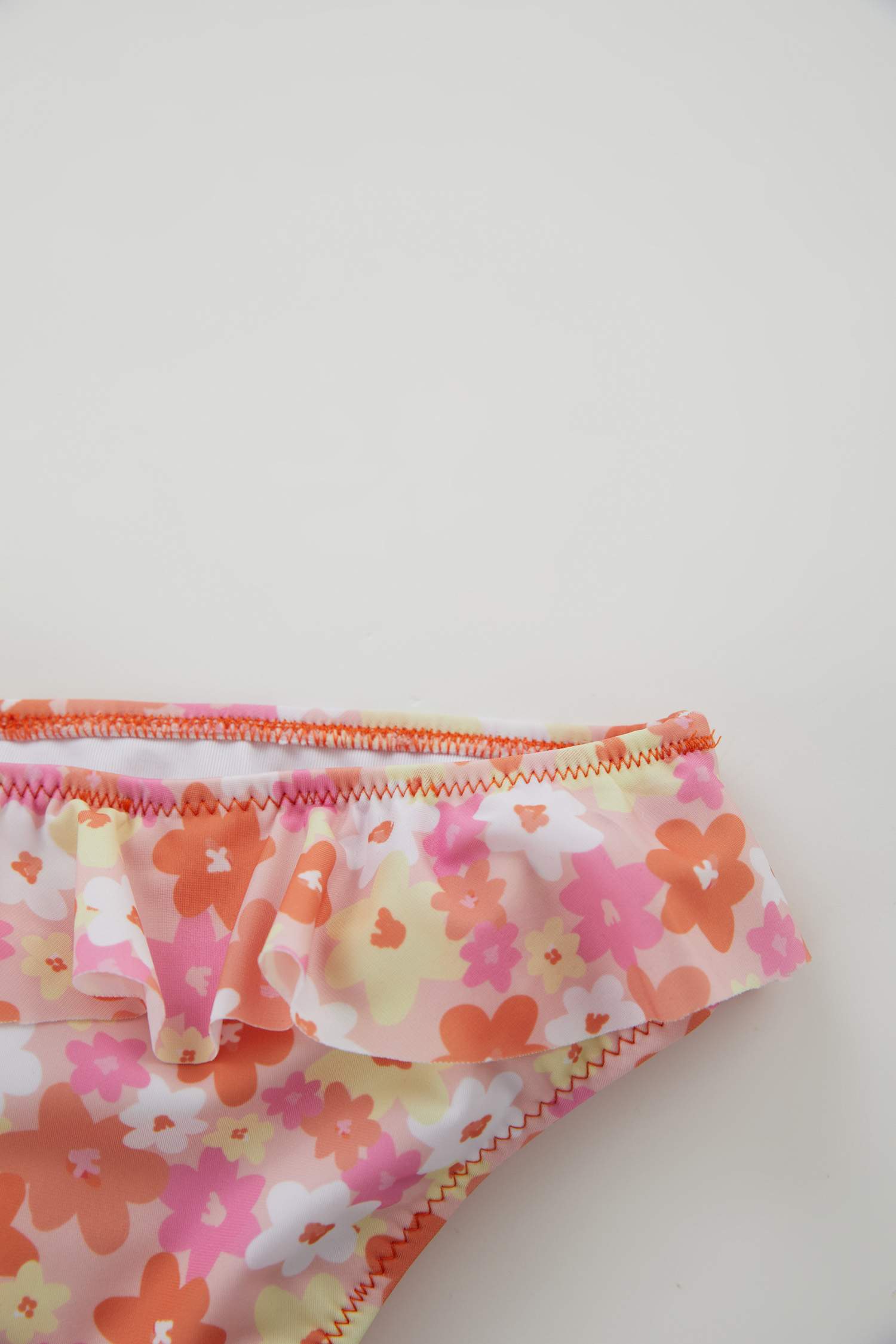 سيت بيكيني فلورال بقصة عادية - قطعتين