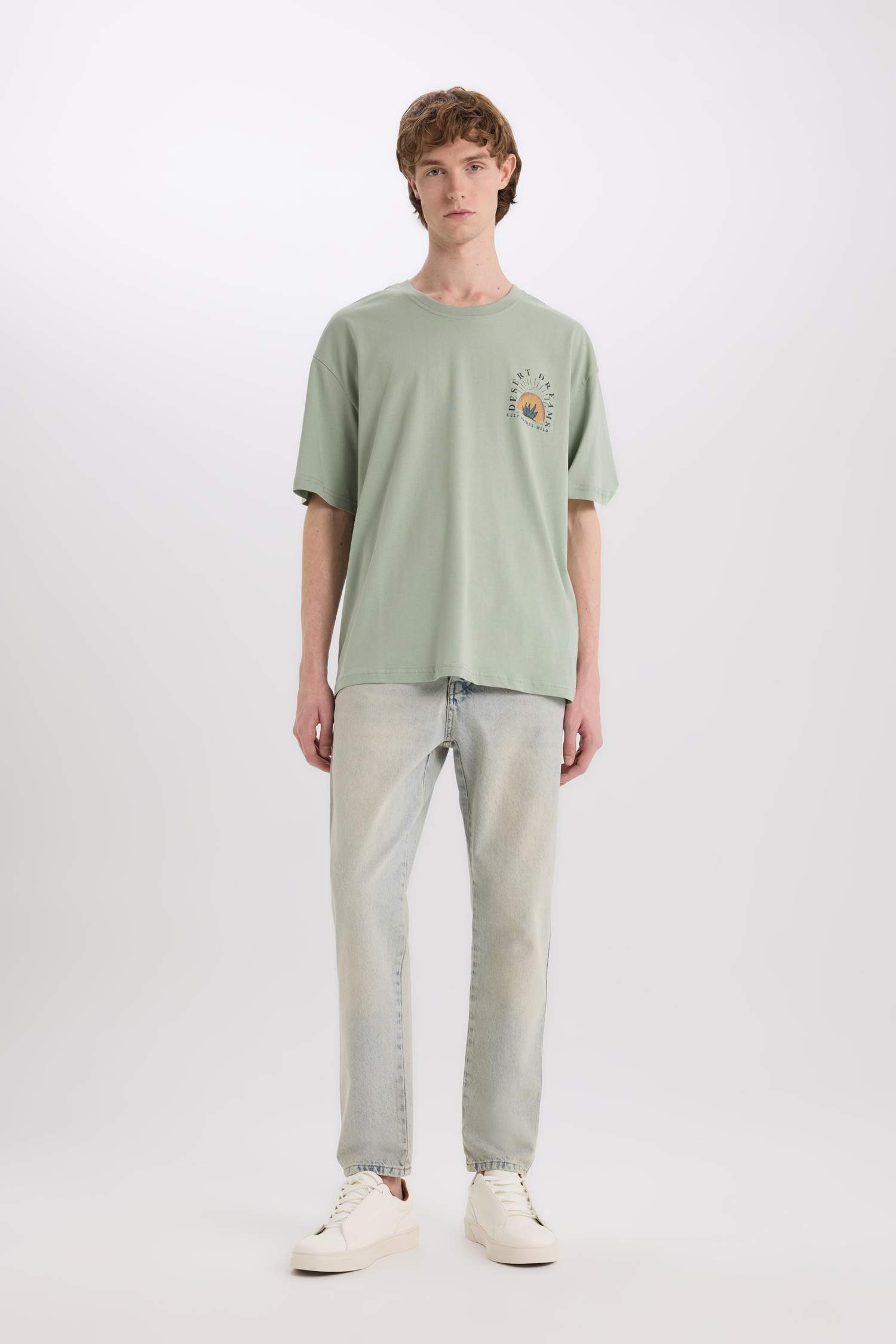 %100 Pamuk Oversize Geniş Kalıp Bisiklet Yaka Sırt Baskılı Kısa Kollu Tişört