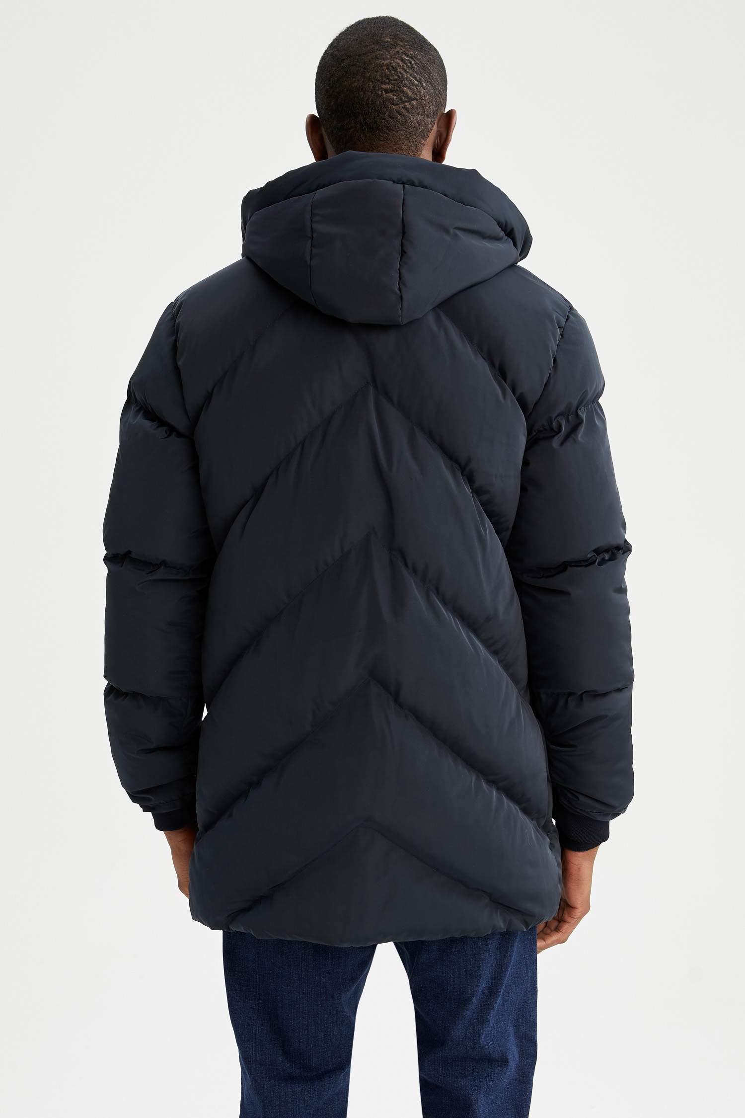 Regular Fit Kapüşonlu Su İtici Şişme Mont Parka