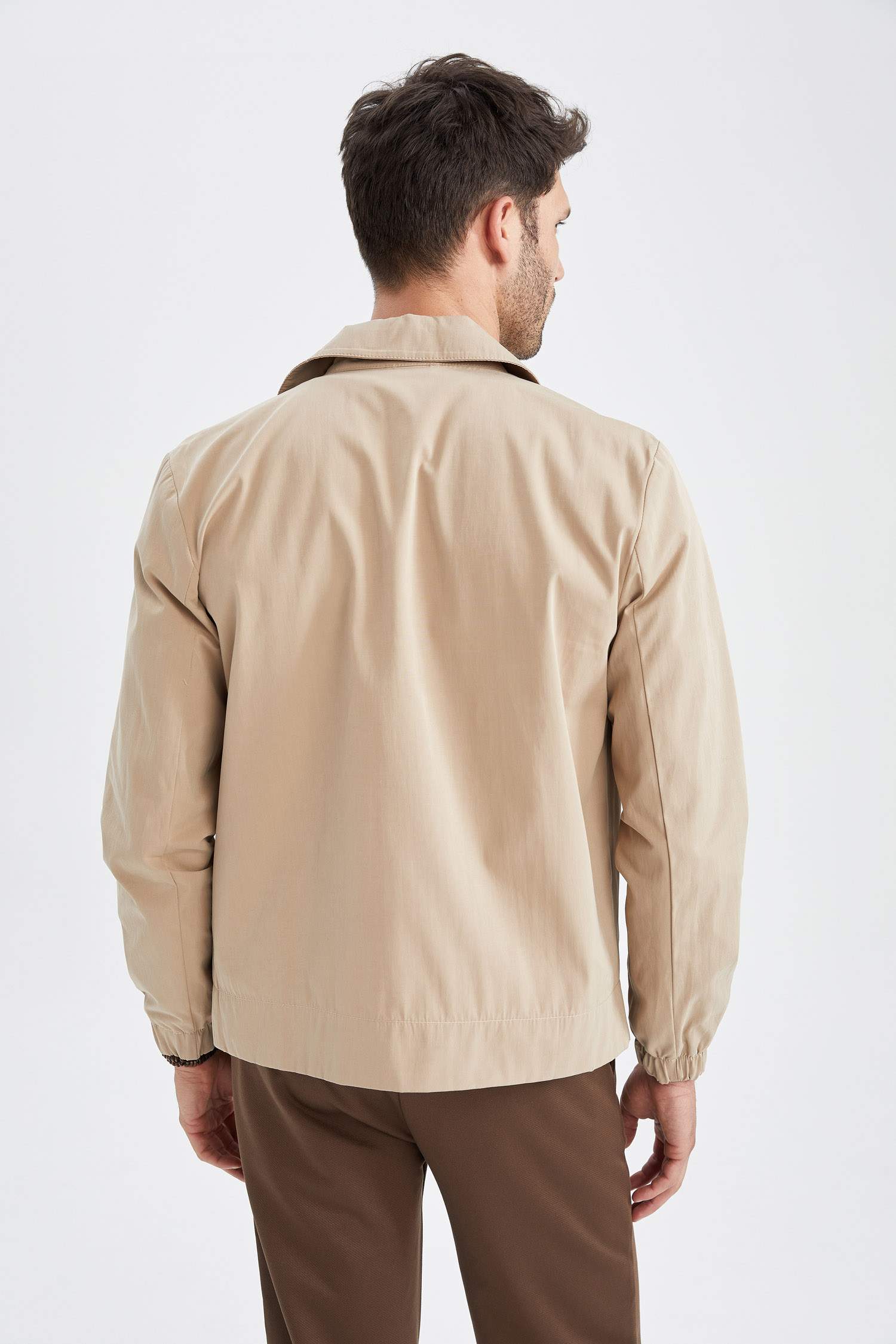 Regular Fit Polo Yaka Fermuar Kapamalı Mevsimlik İnce Mont Ceket