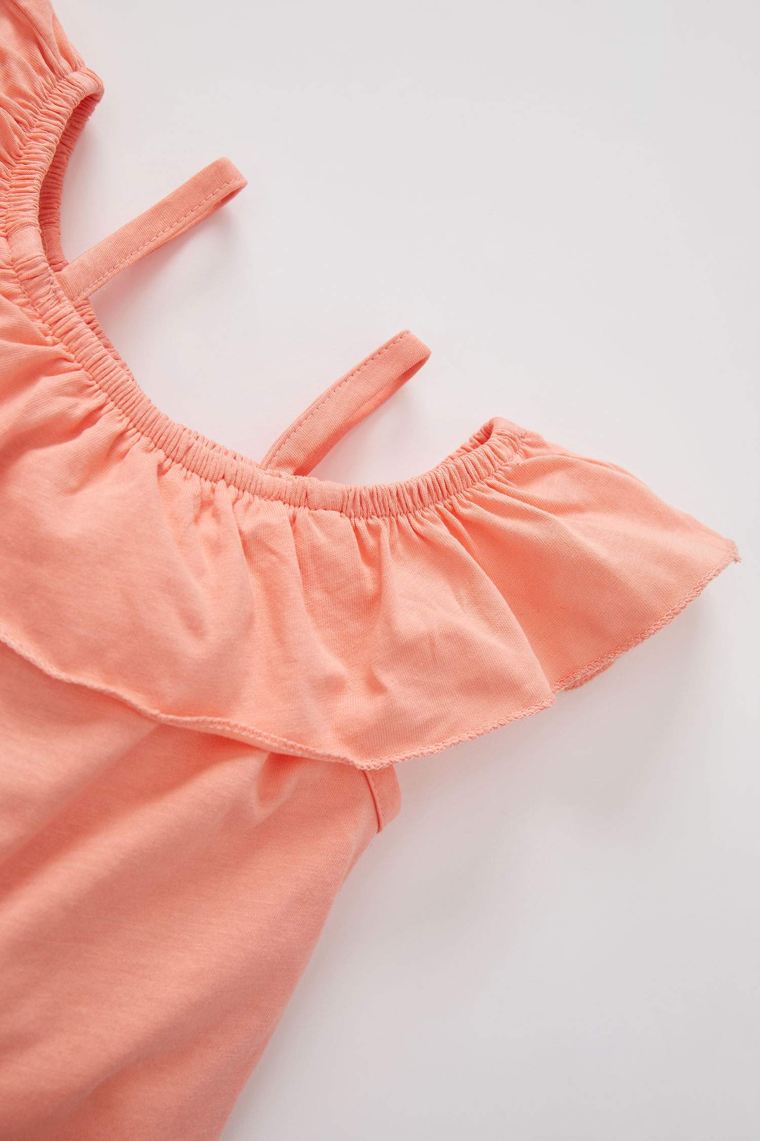 بلوزة بناتية بدون أكمام قطنية بقصة عادية بحمالات من قماش مرن