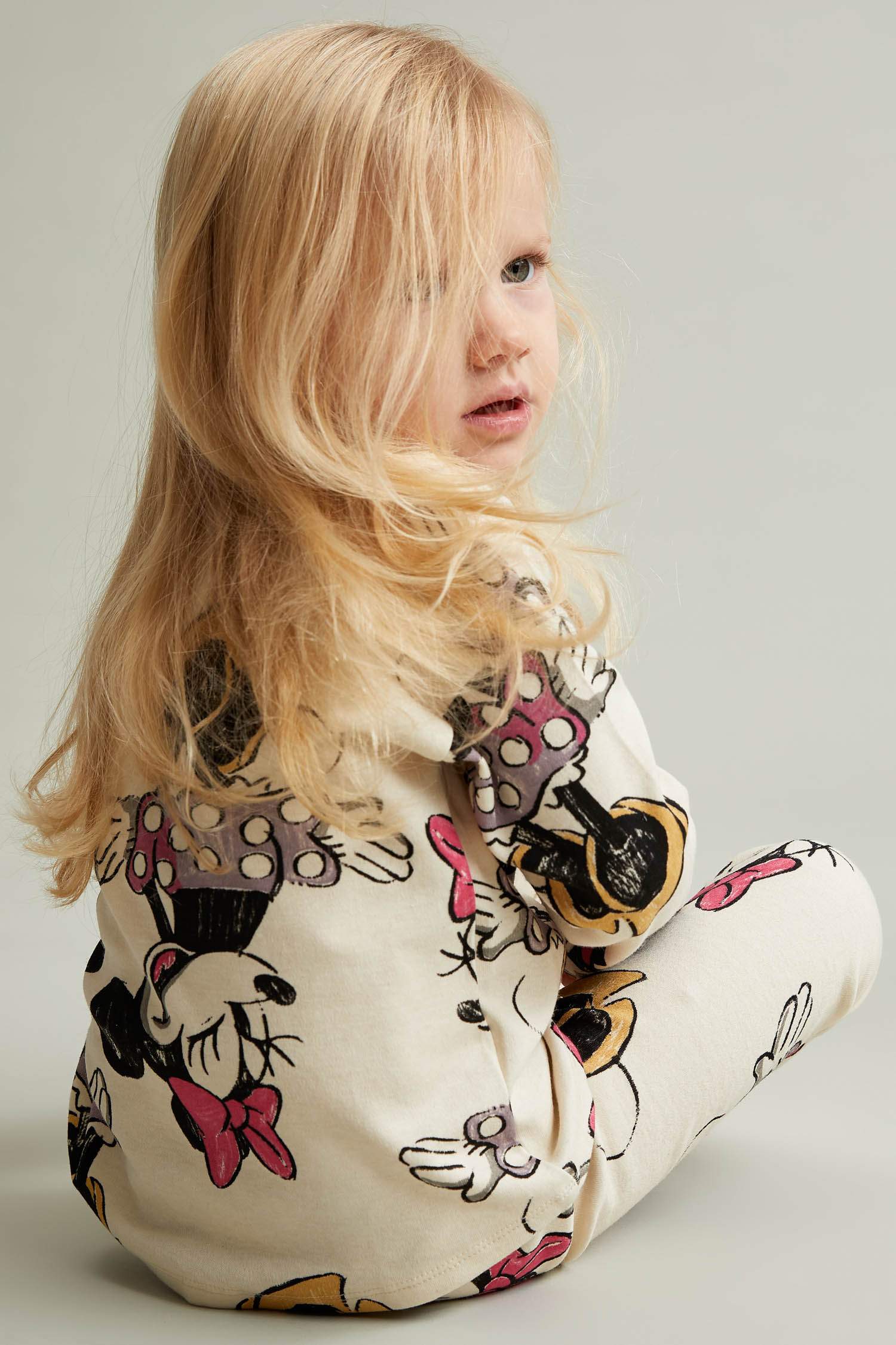 Minnie Mouse Licenced Long Sleeve Sweatshirt & Jogger Set