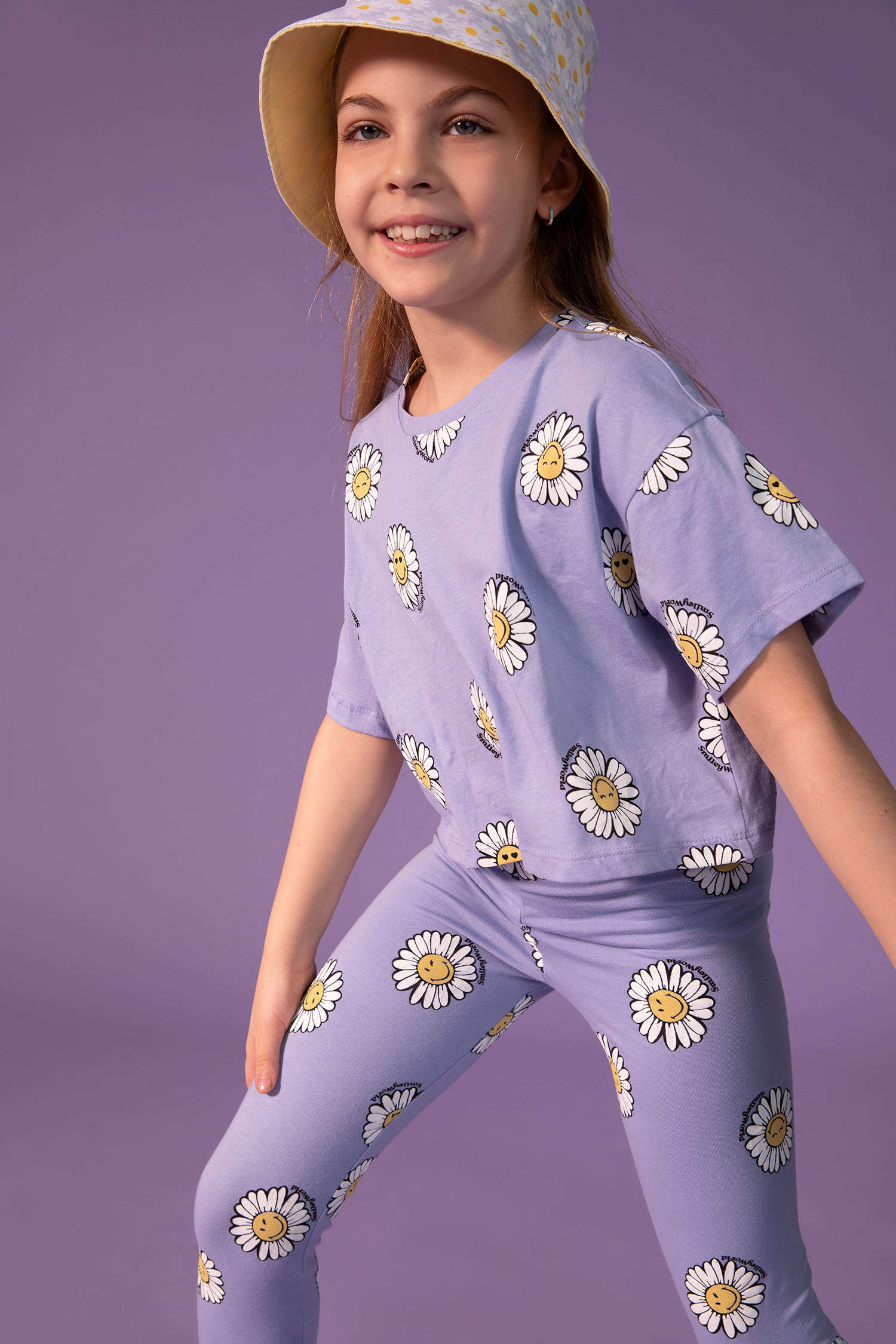 Kız Çocuk SmileyWorld Lisanslı Regular Fit Kısa Kollu Pamuklu Tişört