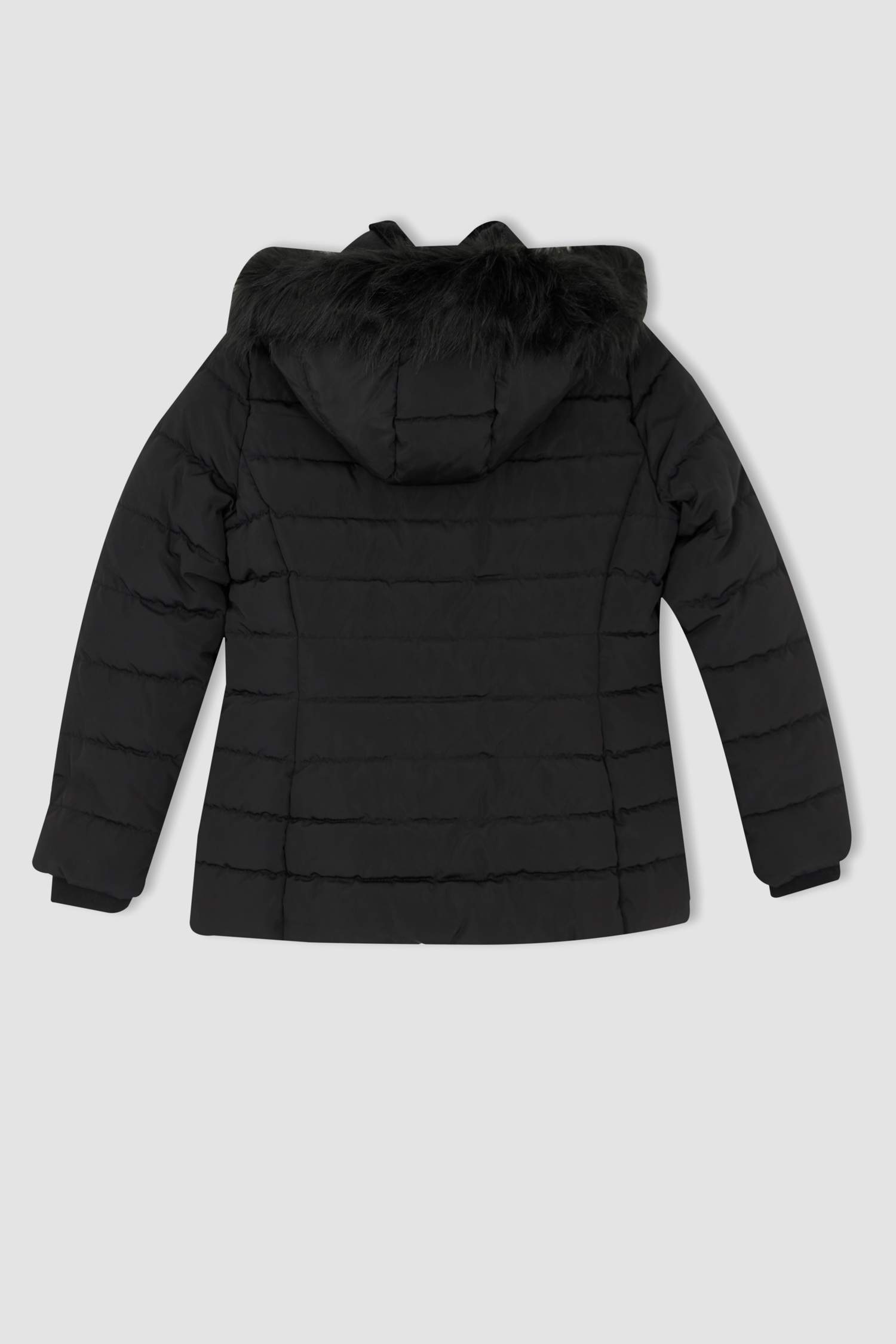 Куртка водонепроницаемая с капюшоном из искусственного меха