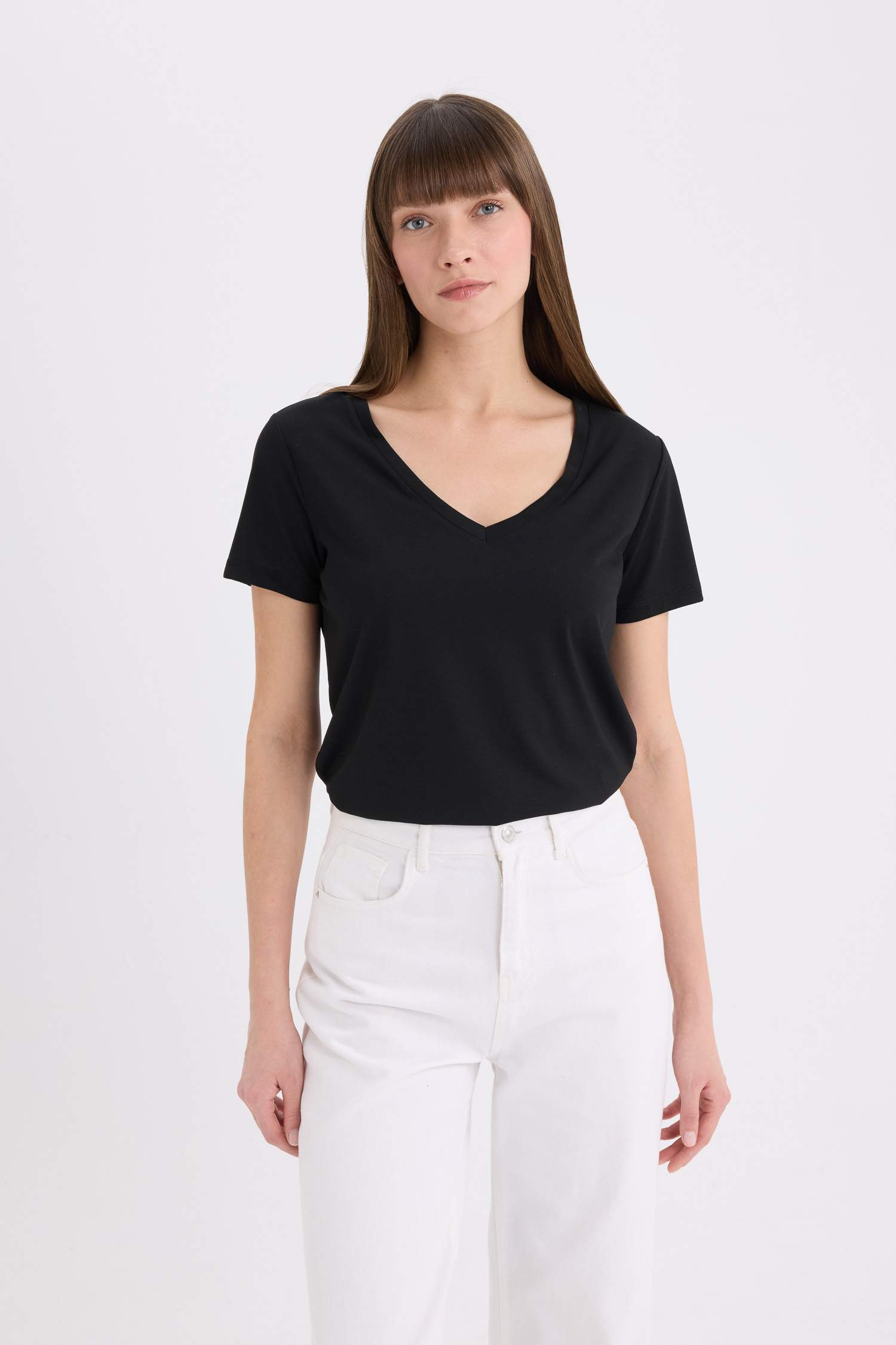 Regular Fit V Yaka Basic Düz Kısa Kollu Tişört