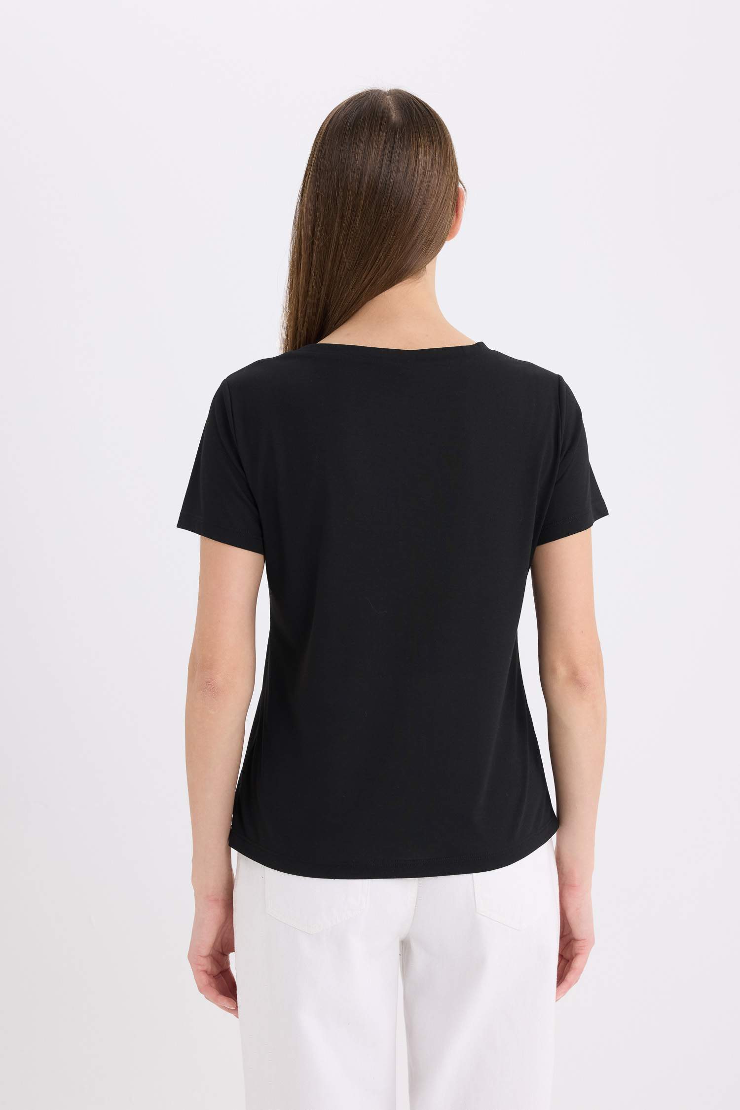 Regular Fit V Yaka Basic Düz Kısa Kollu Tişört