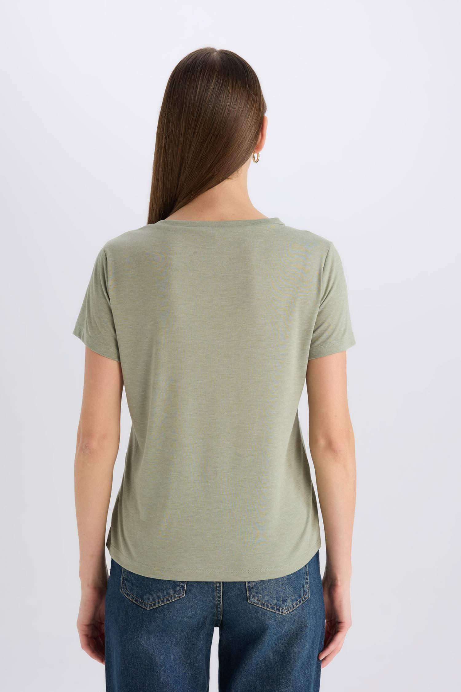 Regular Fit V Yaka Basic Düz Kısa Kollu Tişört