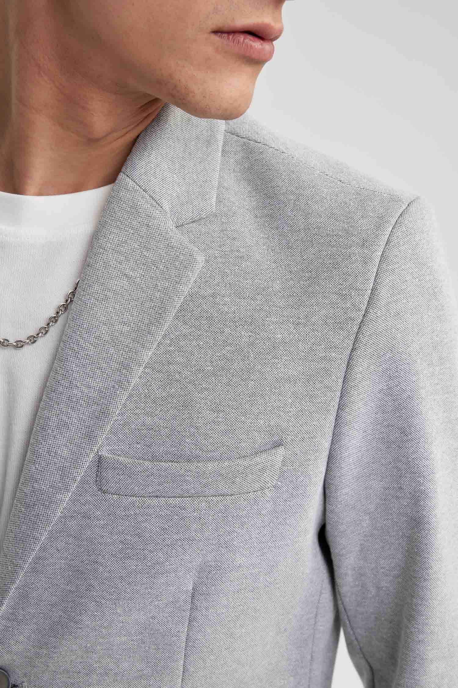 جاكيت بليزر سليم فيت مبطن