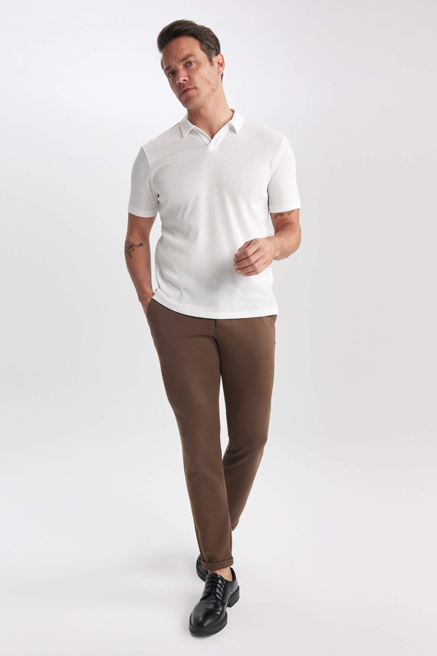 Beige MAN Modern Fit Polo Neck Short Sleeve T-Shirt 2509988