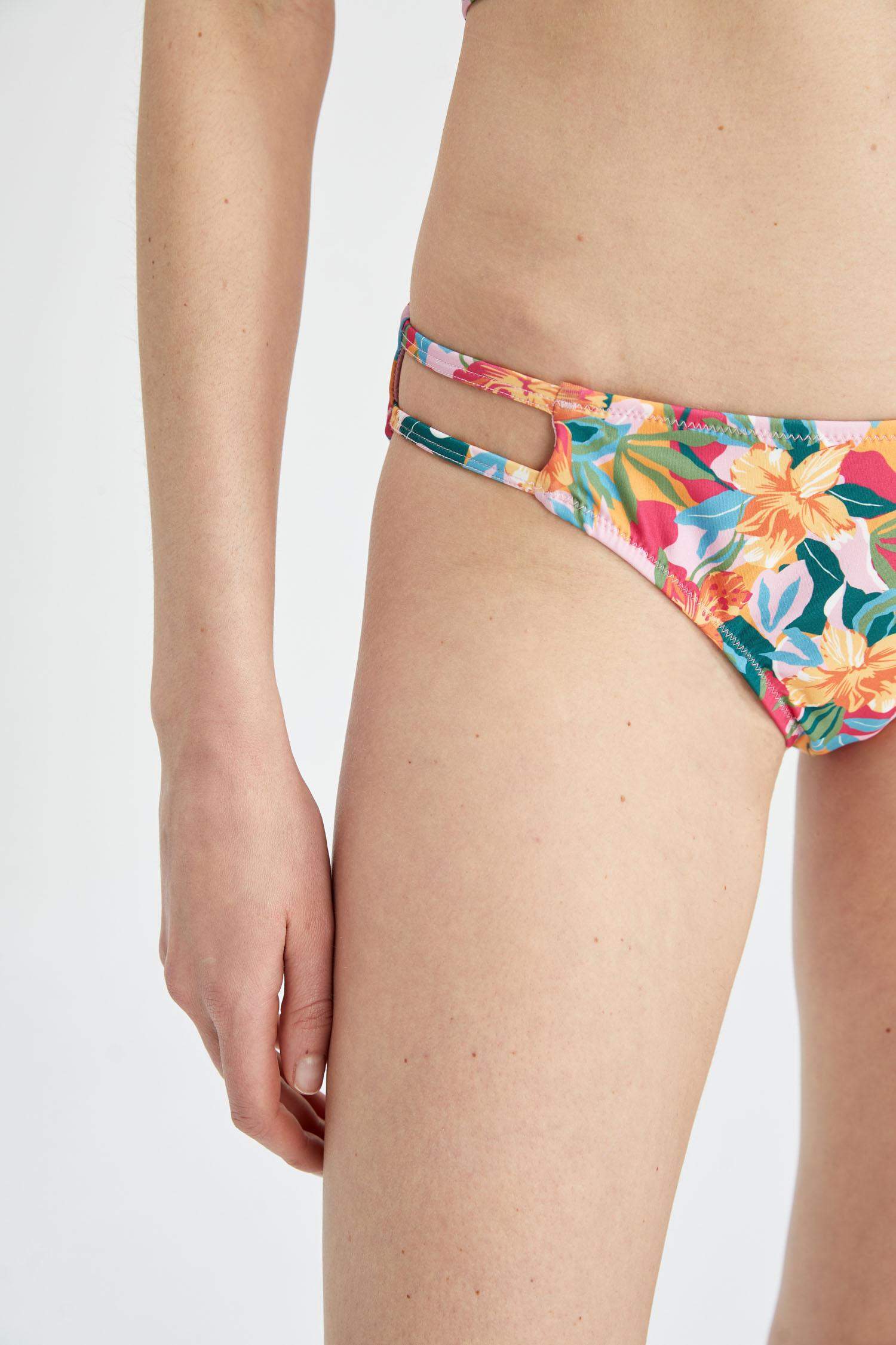Низ бикини с цветочным принтом, коллекция Fall in Love