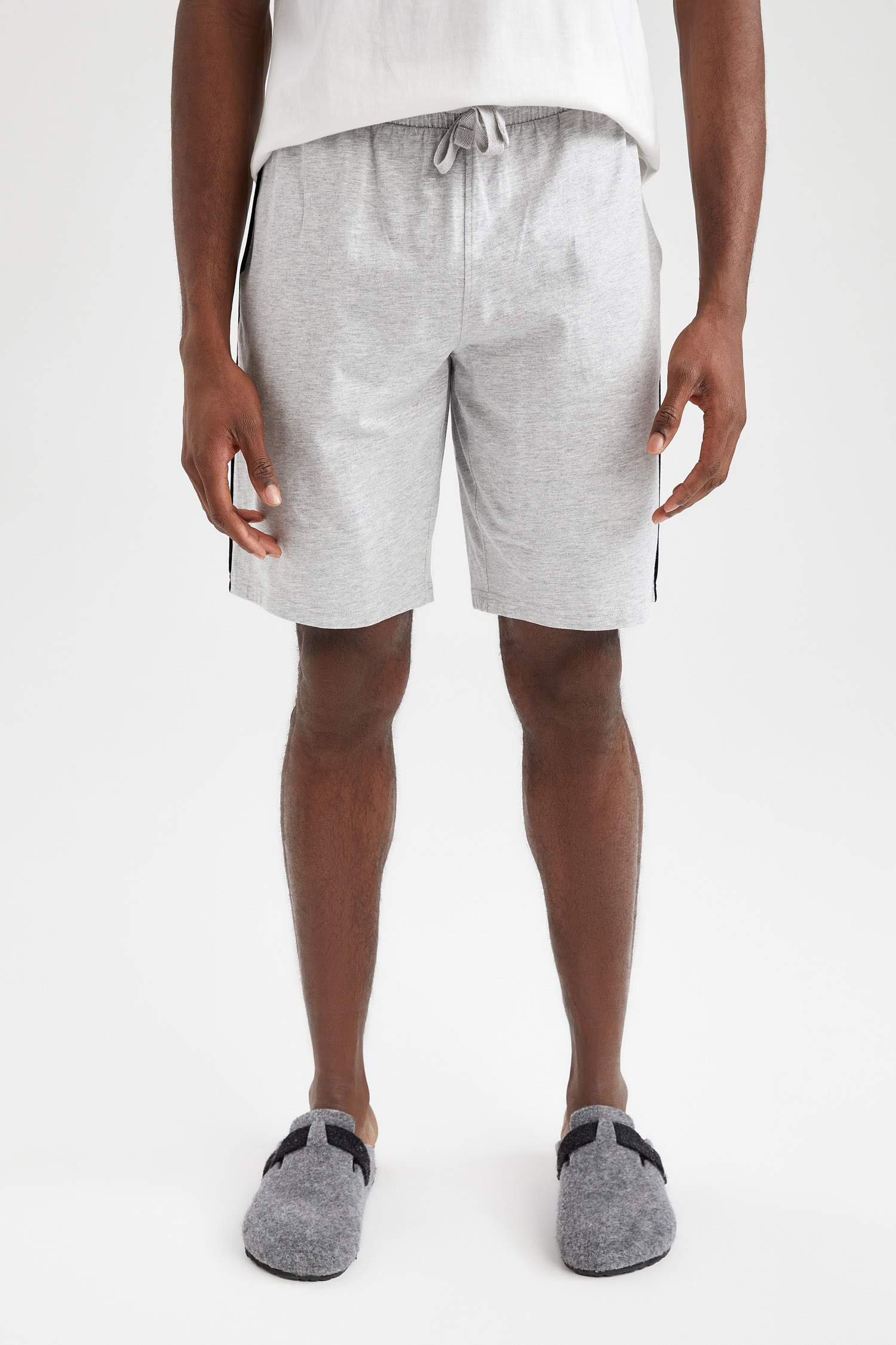 Брюки из трикотажа стандартного кроя для мужчин