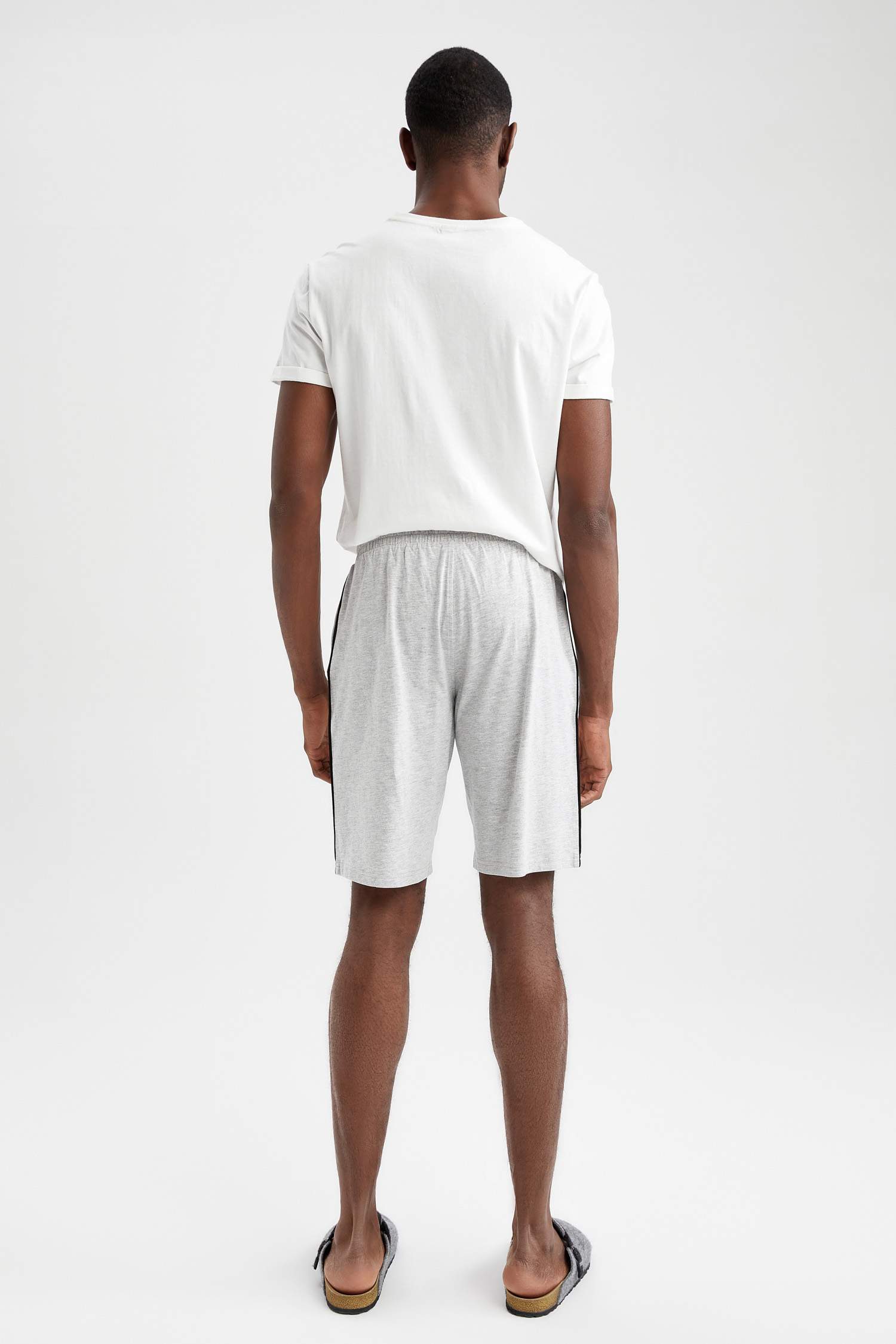 Брюки из трикотажа стандартного кроя для мужчин