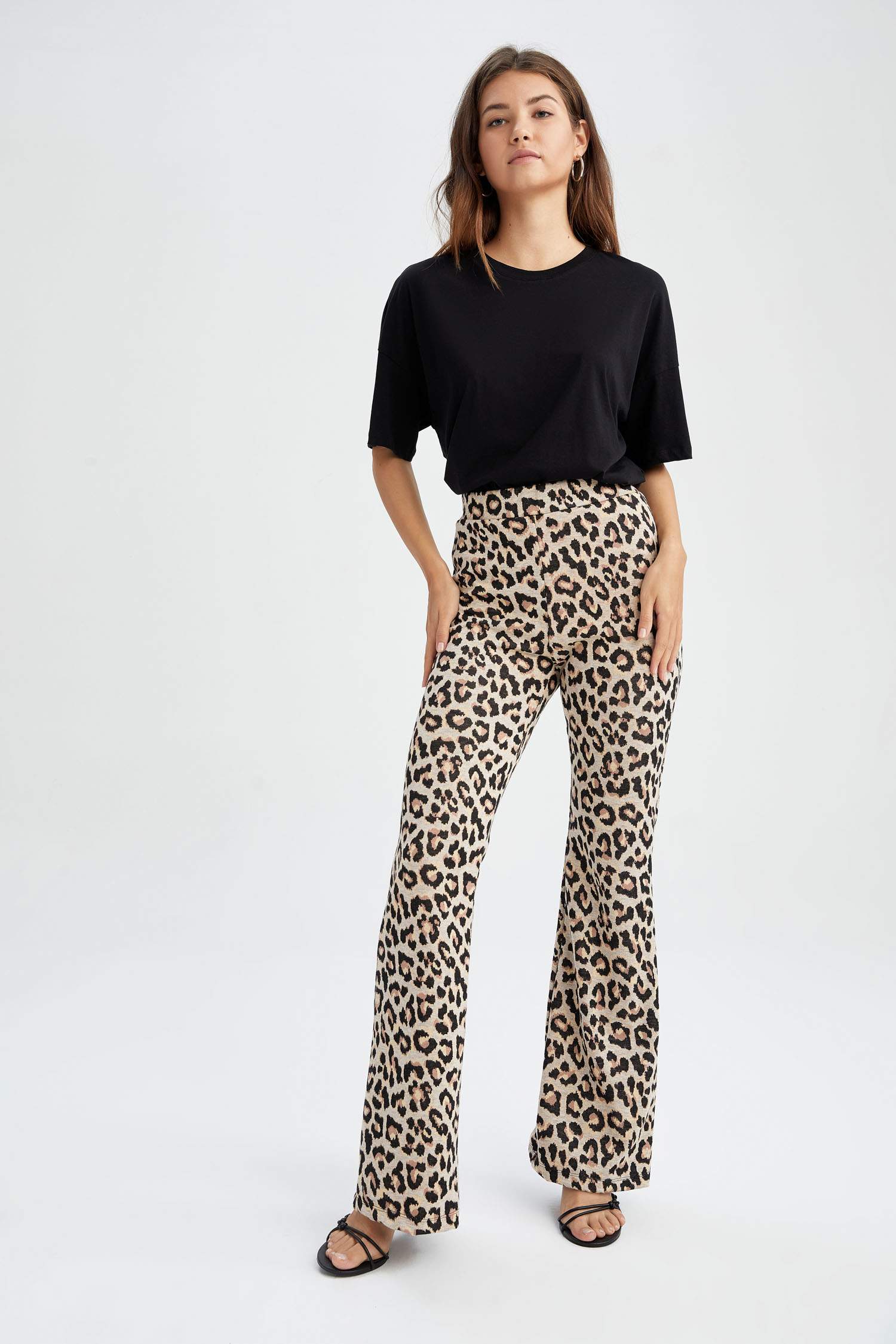 Футболка оверсайз с круглым вырезом из 100% хлопка