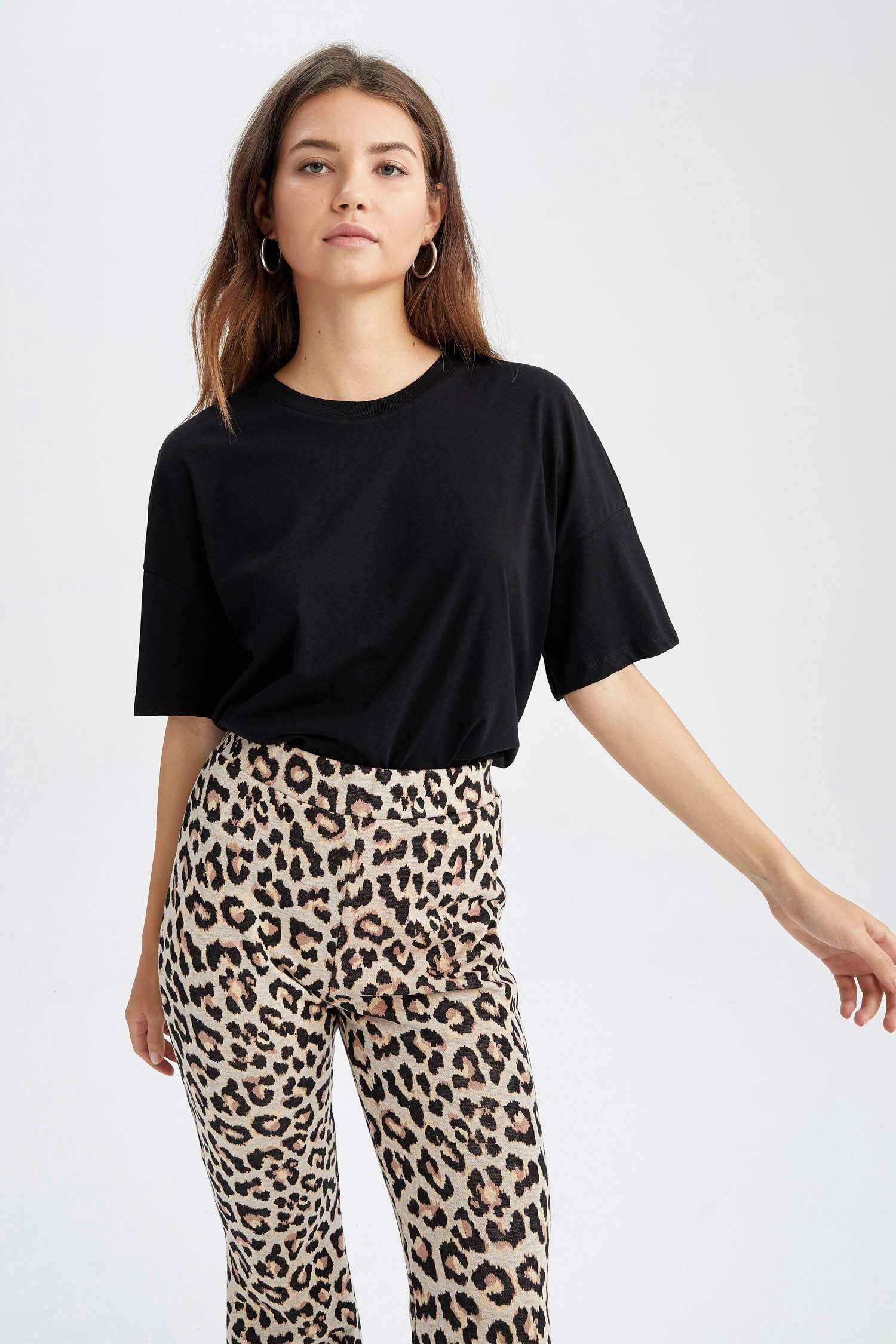 Футболка оверсайз с круглым вырезом из 100% хлопка