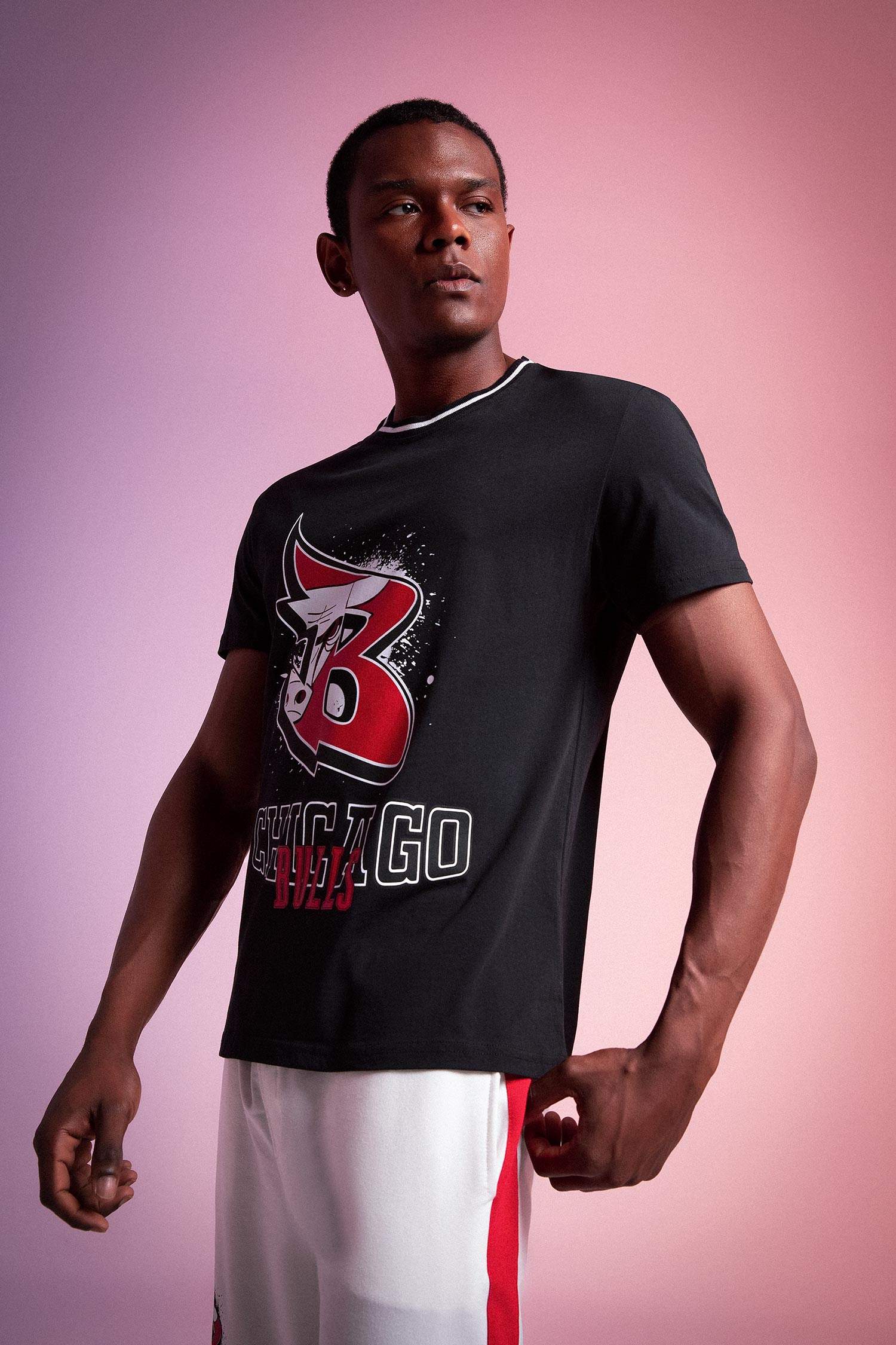 Black MAN Defacto Fit NBA Chicago Bulls Licensed Regular Fit Crew Neck T- Shirt 2491907