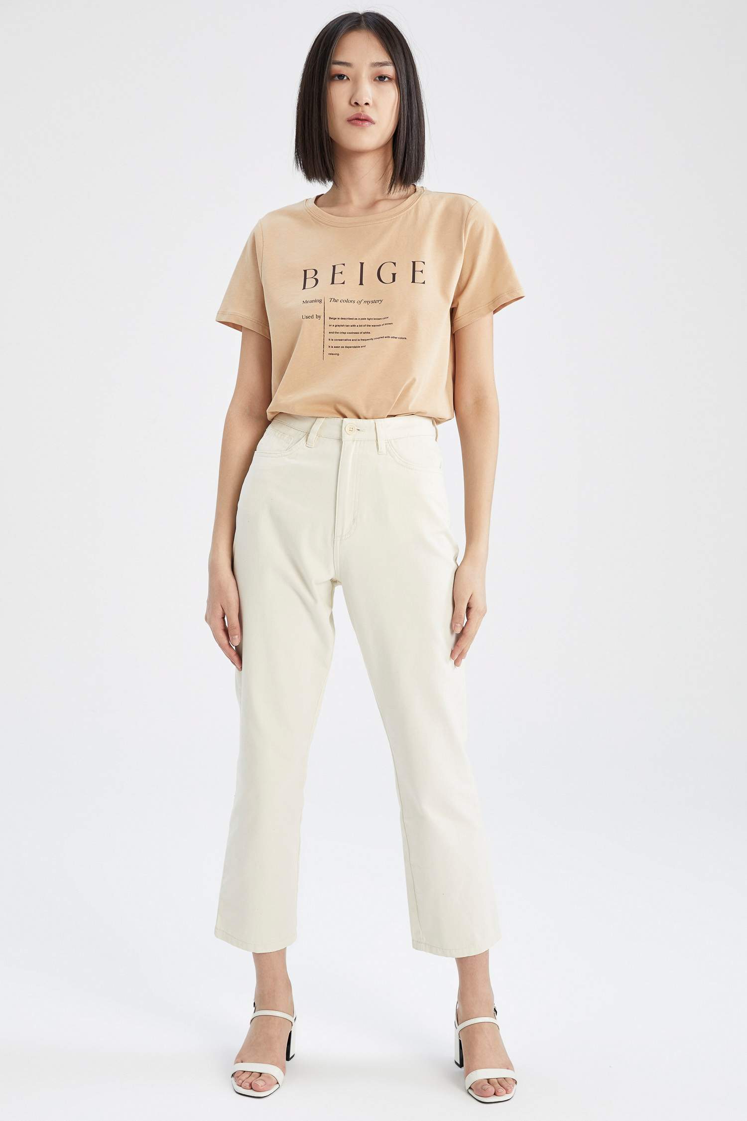 Beige WOMAN Regular Fit Short Sleeve Text Print T-Shirt 2390752 | DeFacto