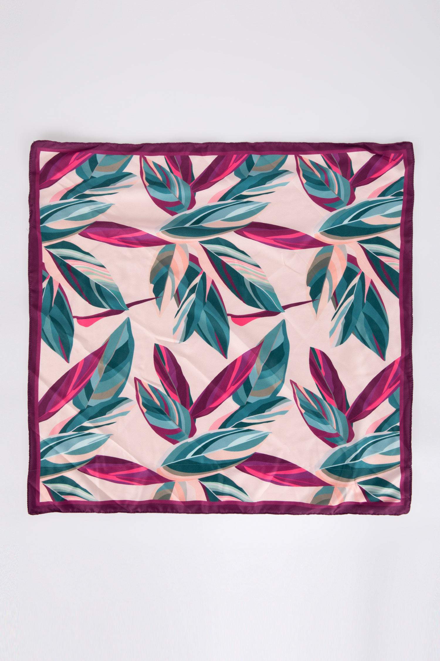 Женский фуляр с принтом