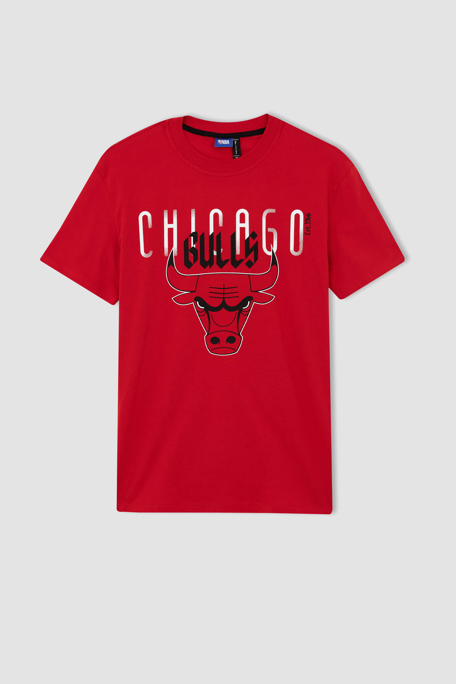 Red MAN Defacto Fit NBA Chicago Bulls Licensed Regular Fit Crew