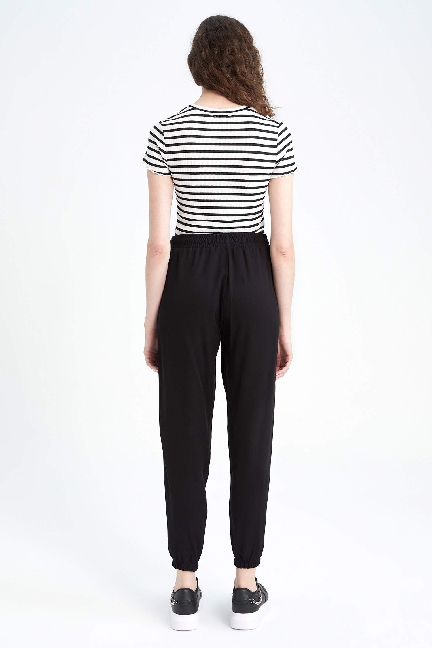 Black WOMEN Jogger Viscose Trousers 2775838 DeFacto