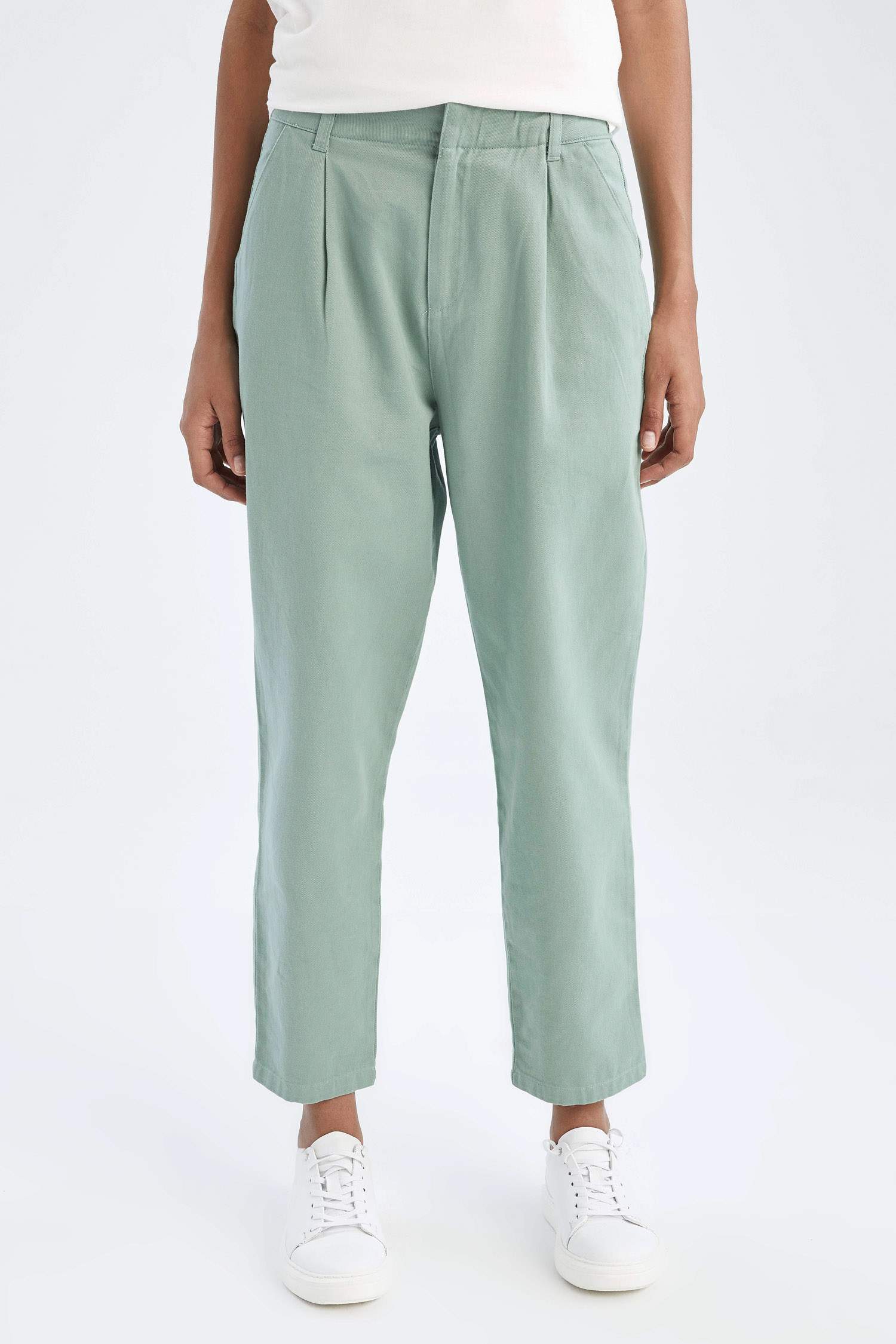 Брюки прямого кроя