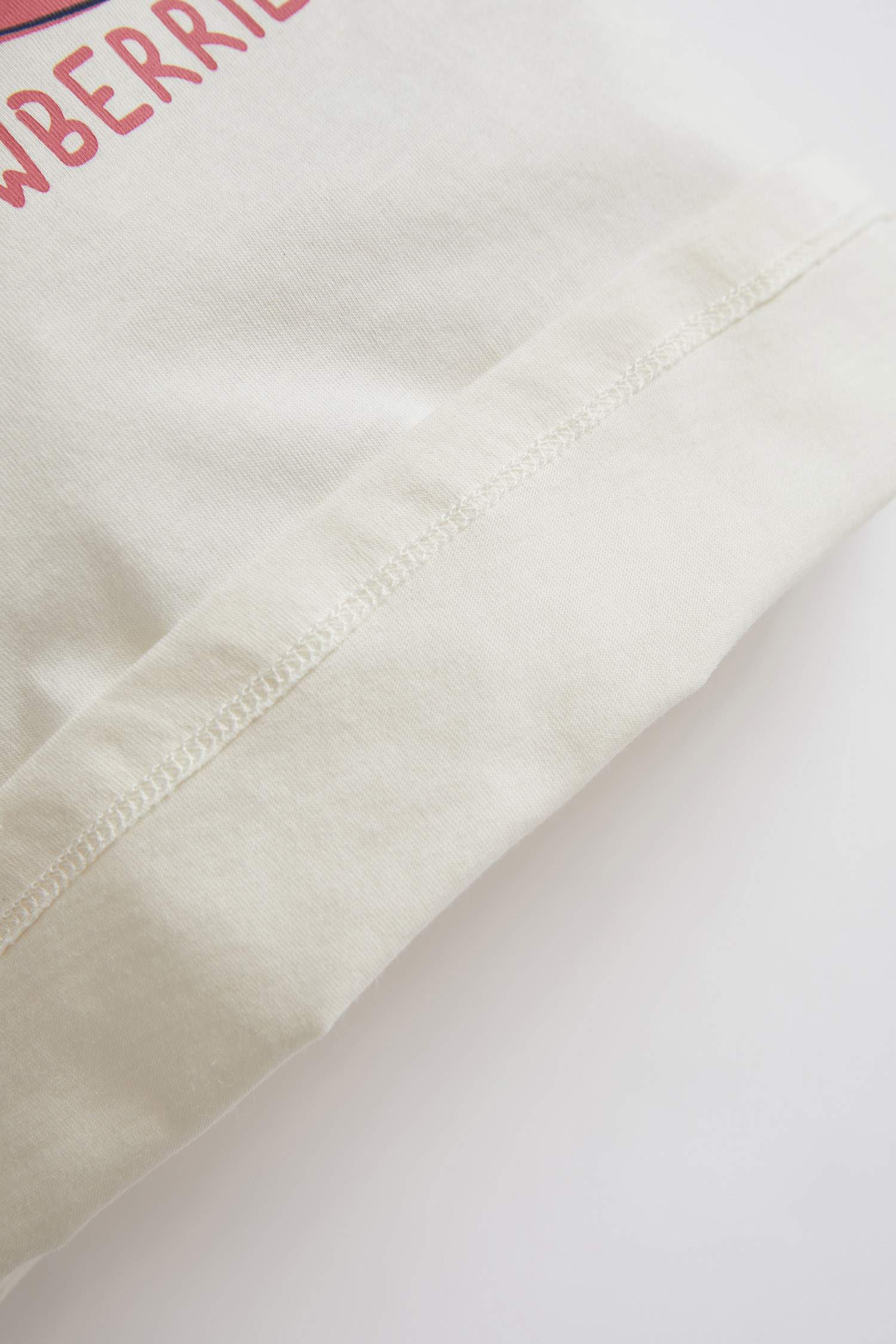 Short Sleeve Strawberry Printed Pyjama Set