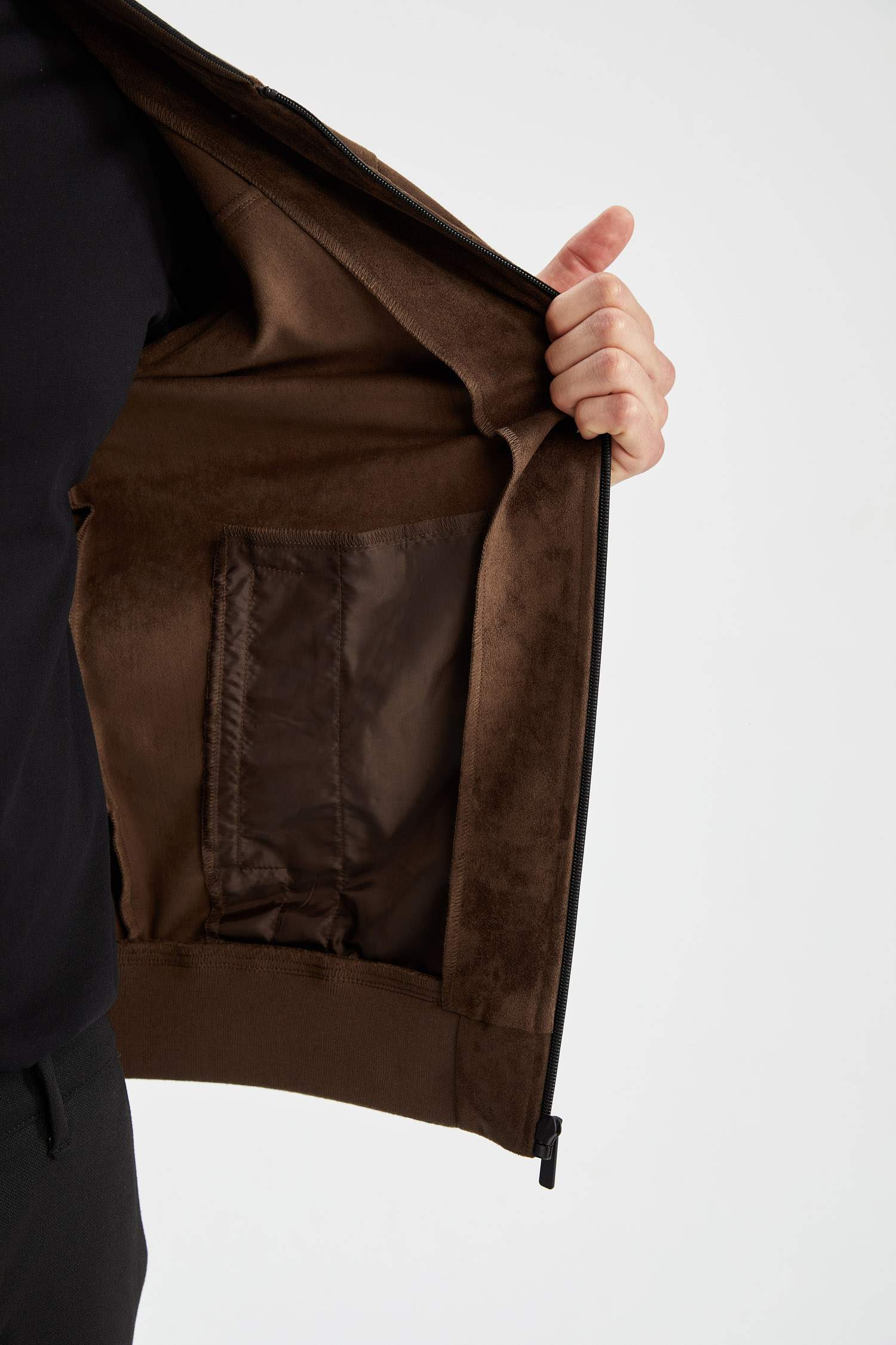 Куртка приталенного кроя из замши для мужчин