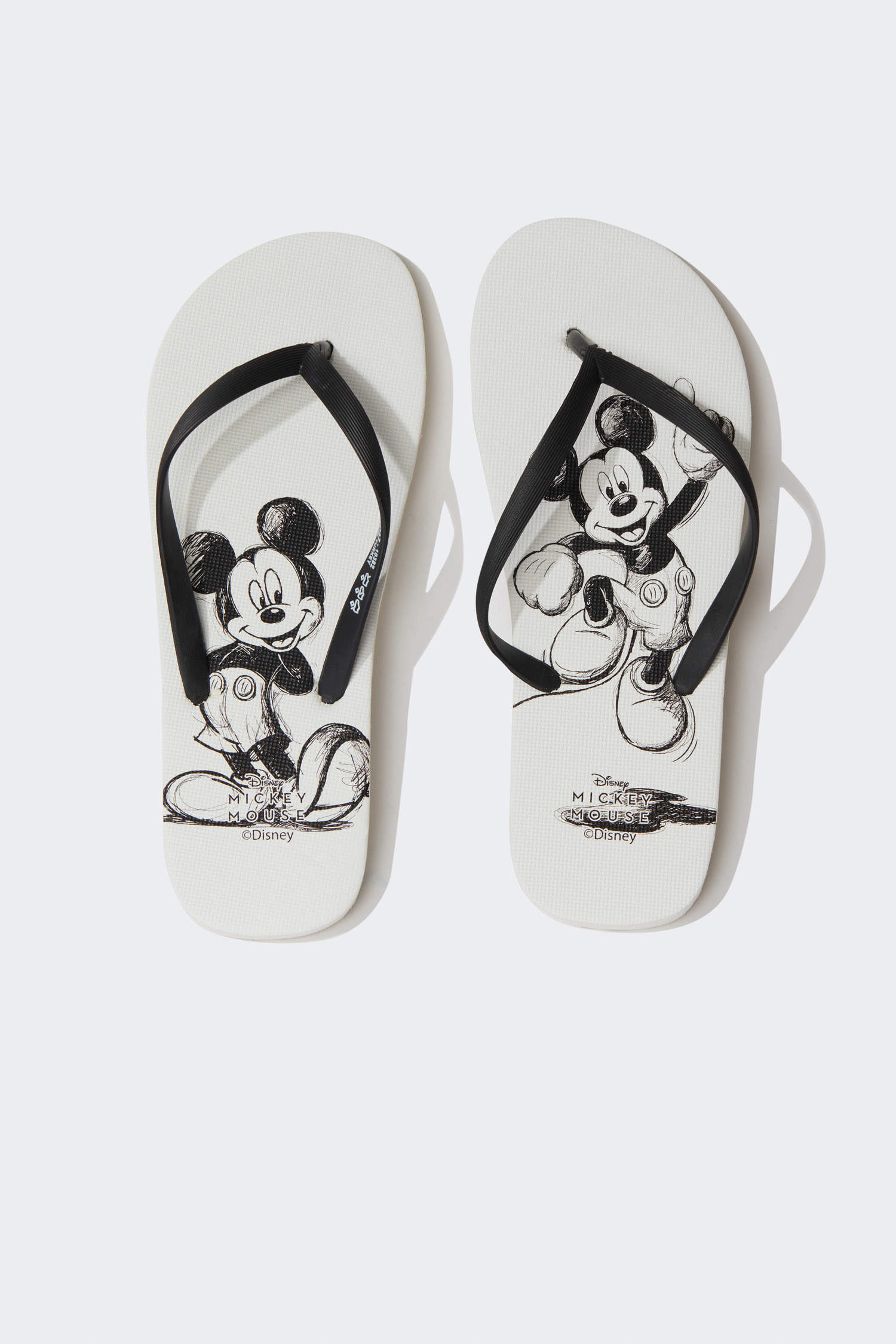 Defacto Kadın Disney Mickey & Minnie Parmak Arası Terlik. 4