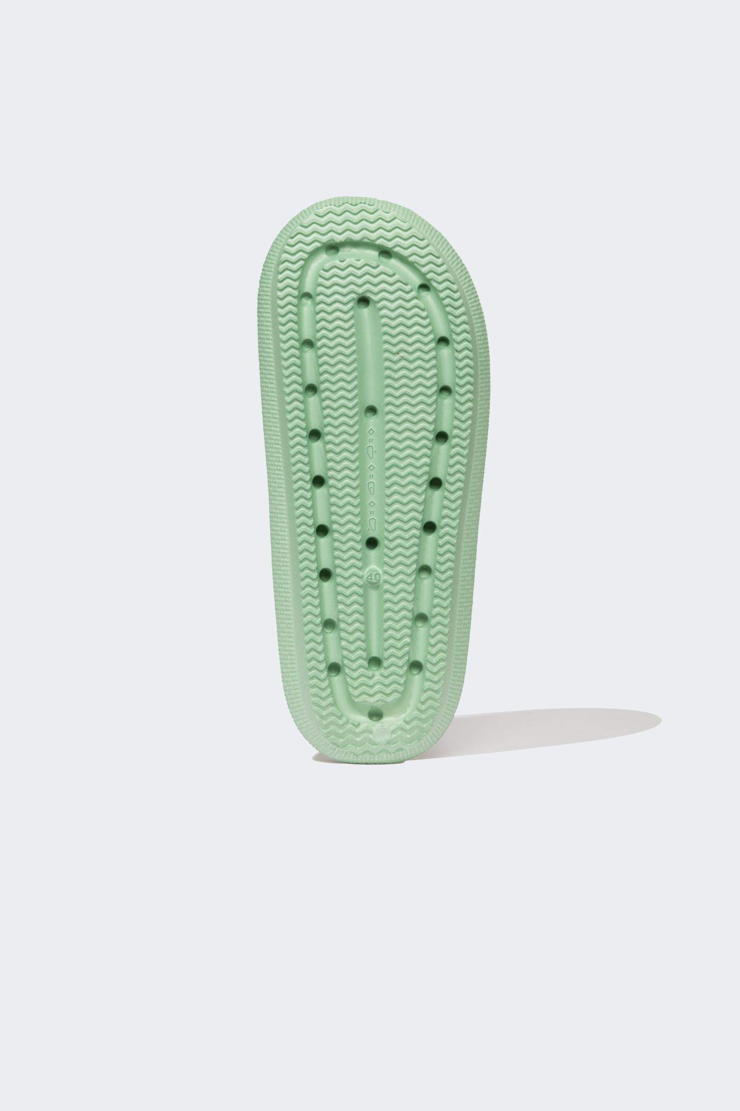 Woman Thick Sole Slipper