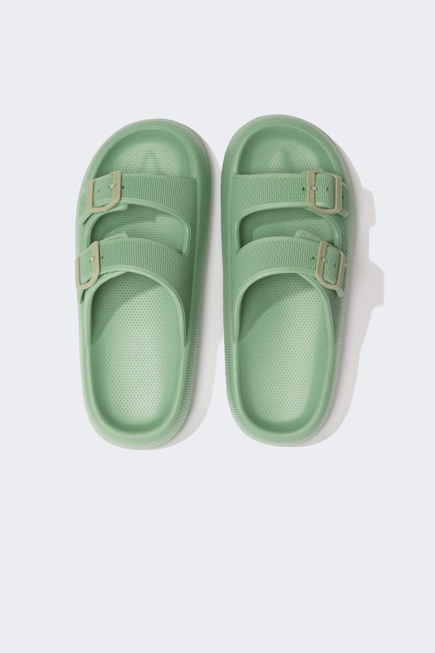 Woman Thick Sole Slipper