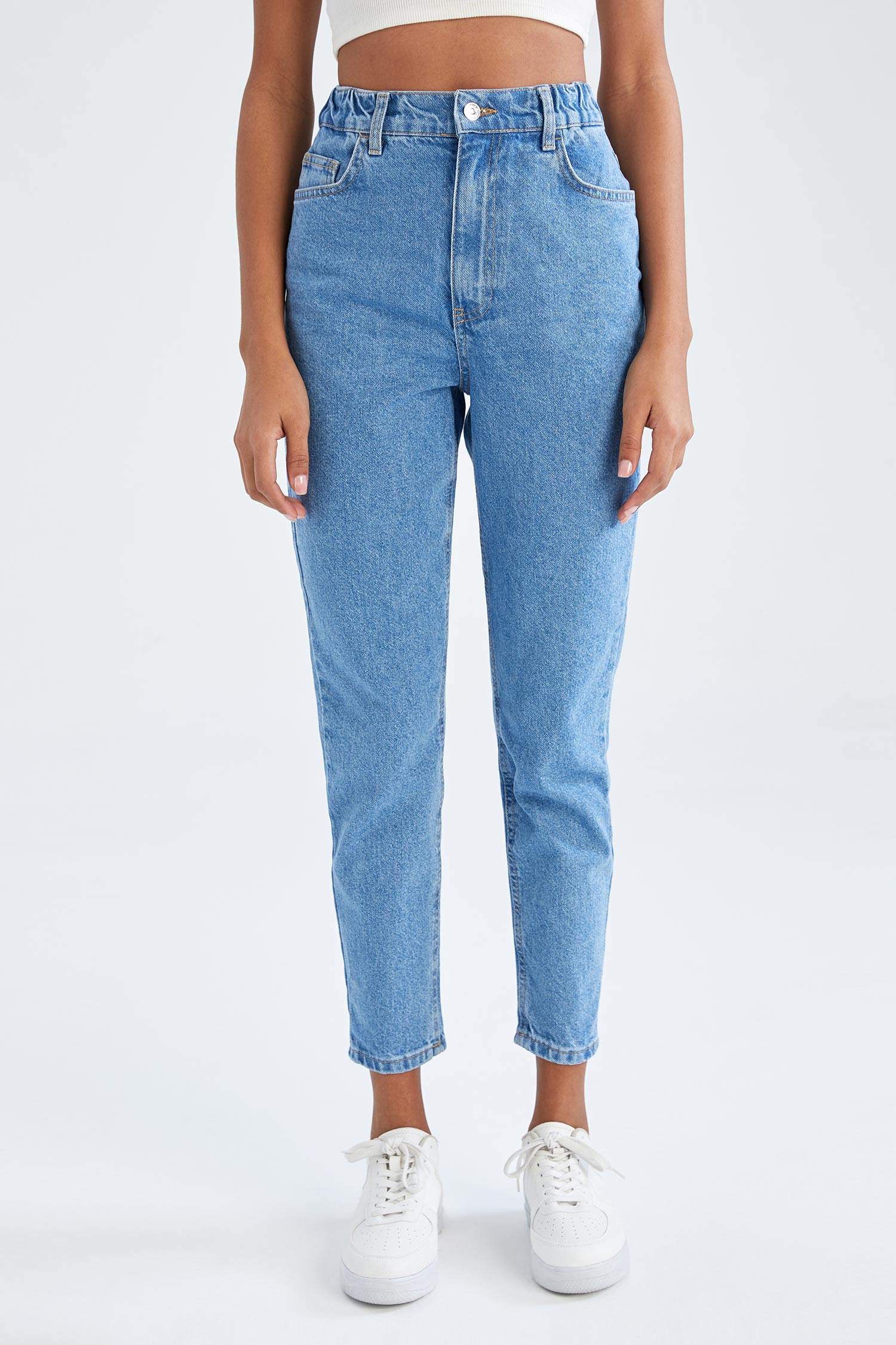 Blue WOMEN Mom Fit High Waisted Jean Trousers 2408414 | DeFacto